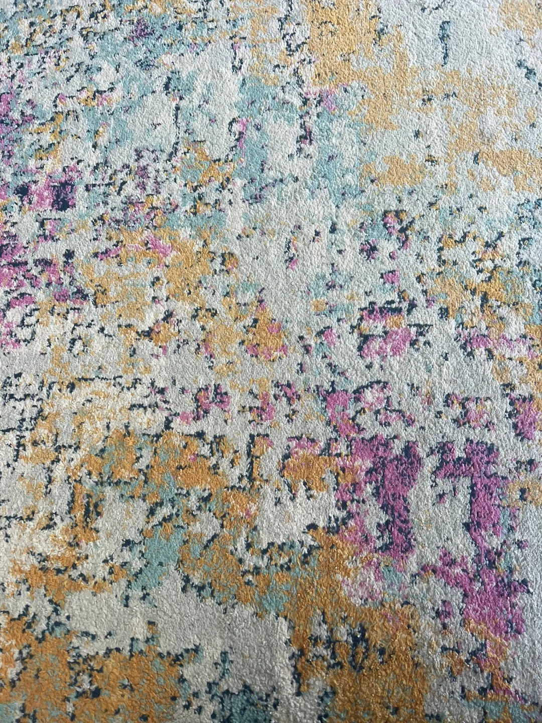 Large Patterned Area Rug thumbnail