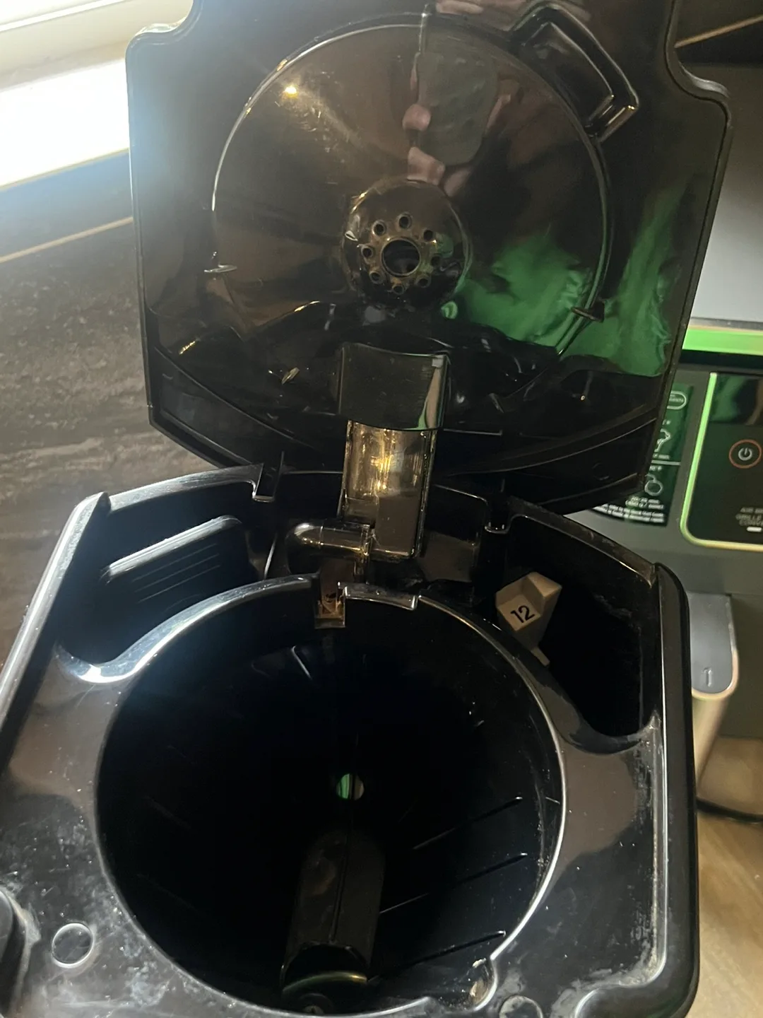 Cuisinart ®️ 12 Cup Coffee Maker image indicator(8)