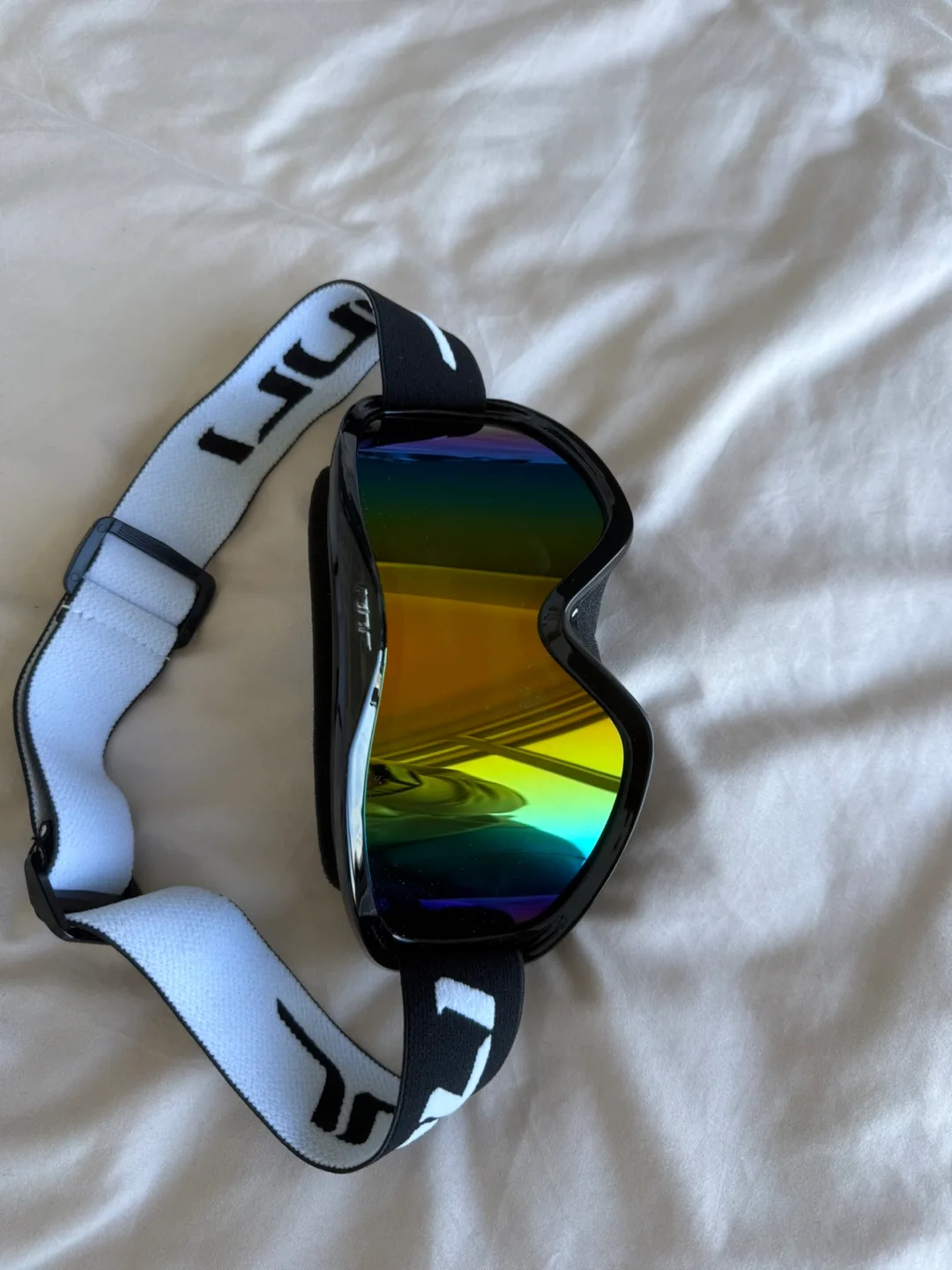 LIORQUE Ski/Snowboard Goggles thumbnail
