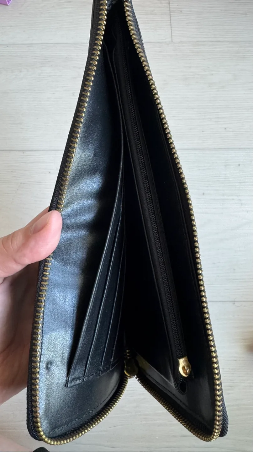 Black Checkered Tote Bag and wallet image indicator(4)