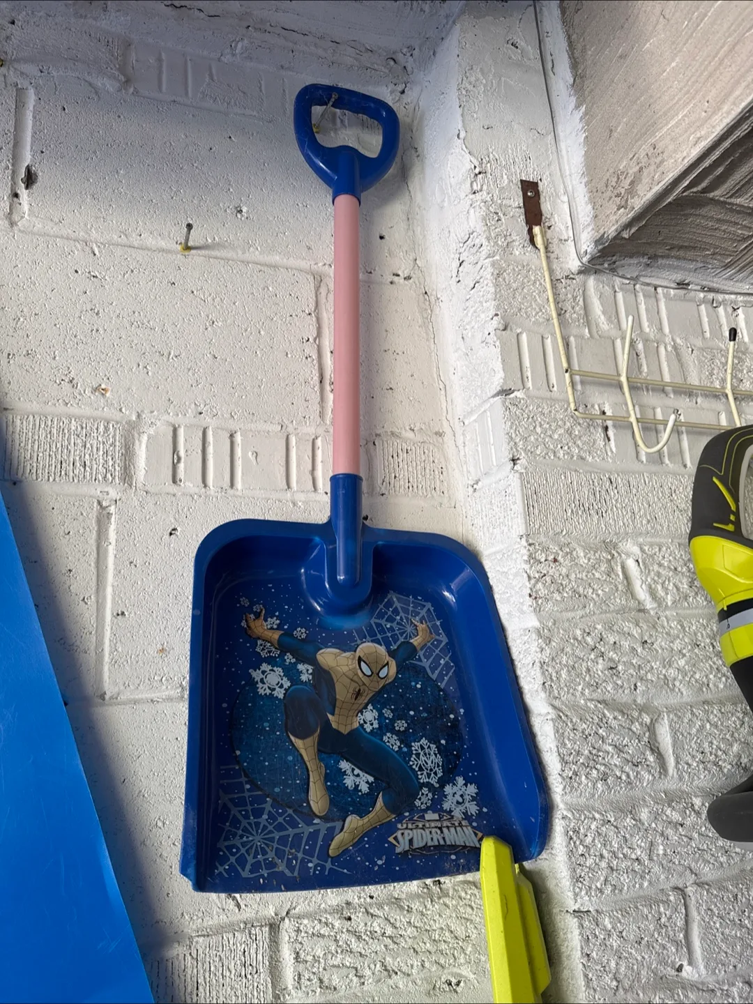 Kids Spiderman Snow Shovel thumbnail