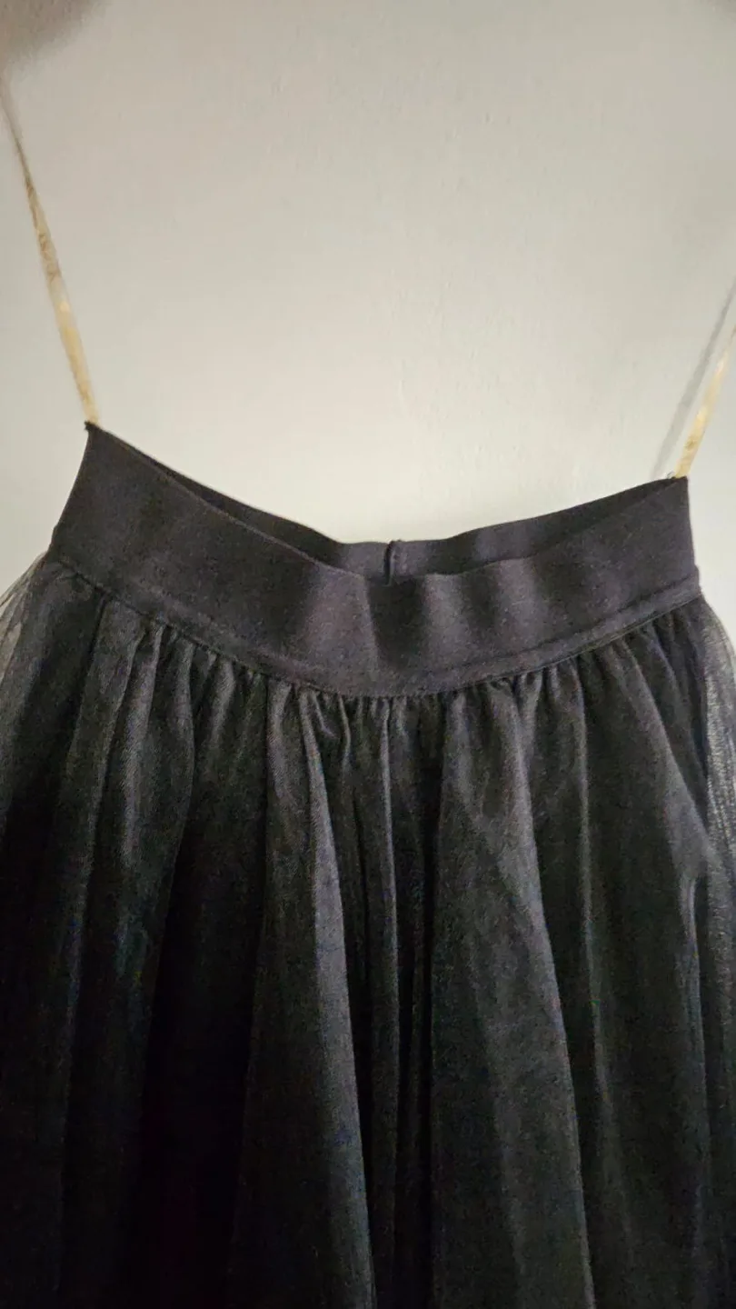 Black Tulle Skirt image indicator(2)
