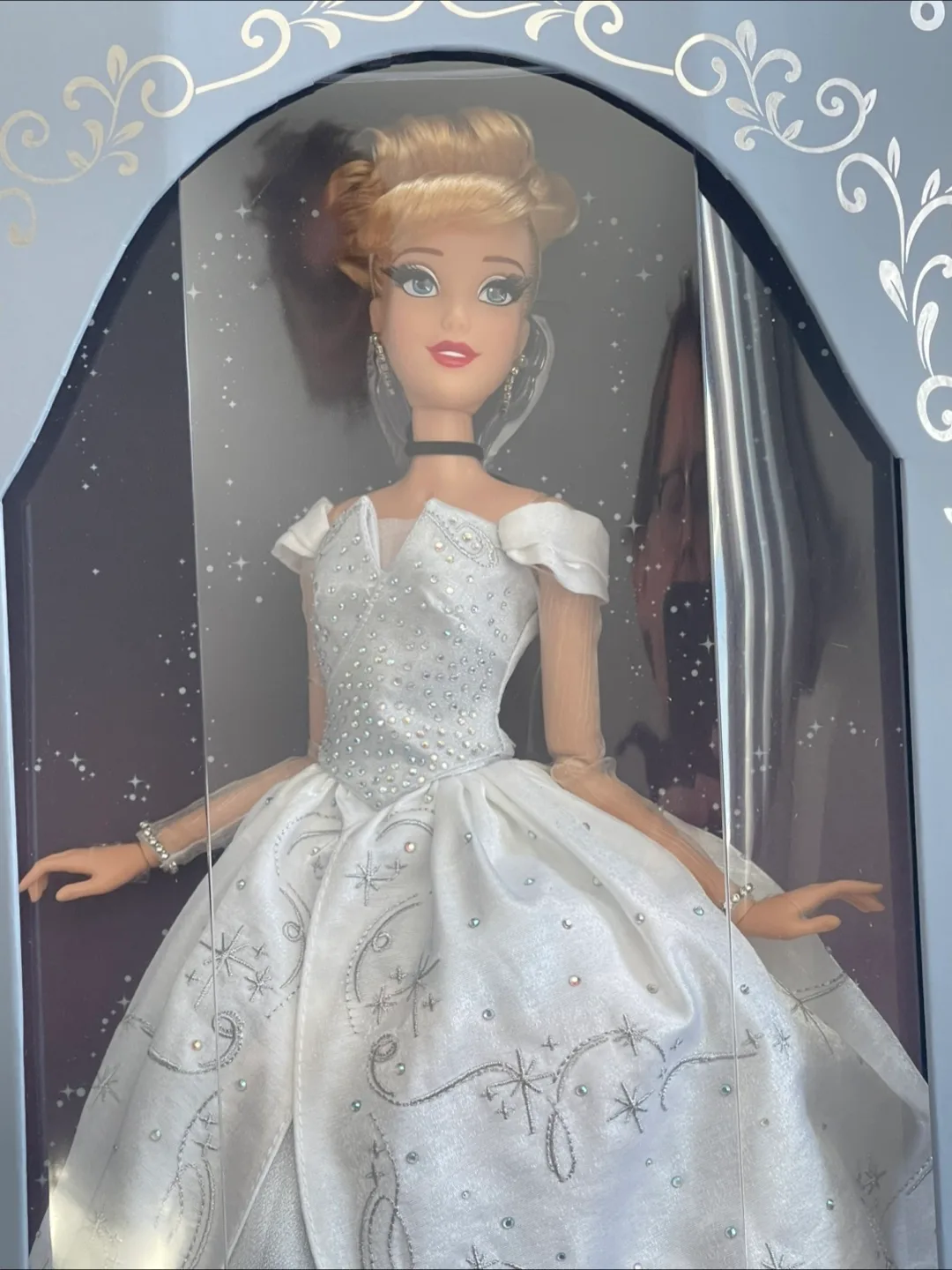 Disney Cinderella 75th Anniversary Limited Edition Doll image indicator(9)