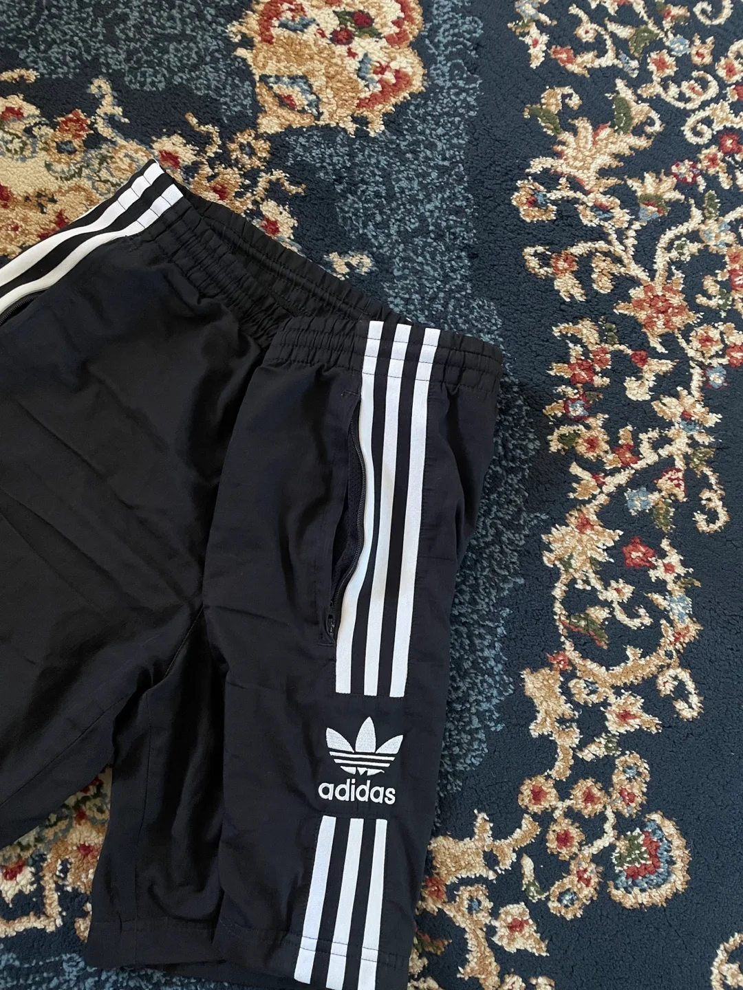 Adidas Black 3-Stripes Shorts - Size S image indicator(2)