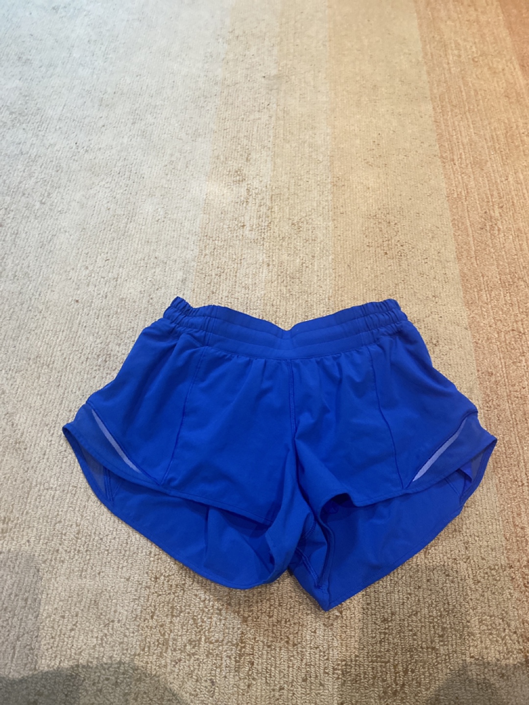 Lululemon Hotty Hot Shorts Blue, Size 6 - photo 2