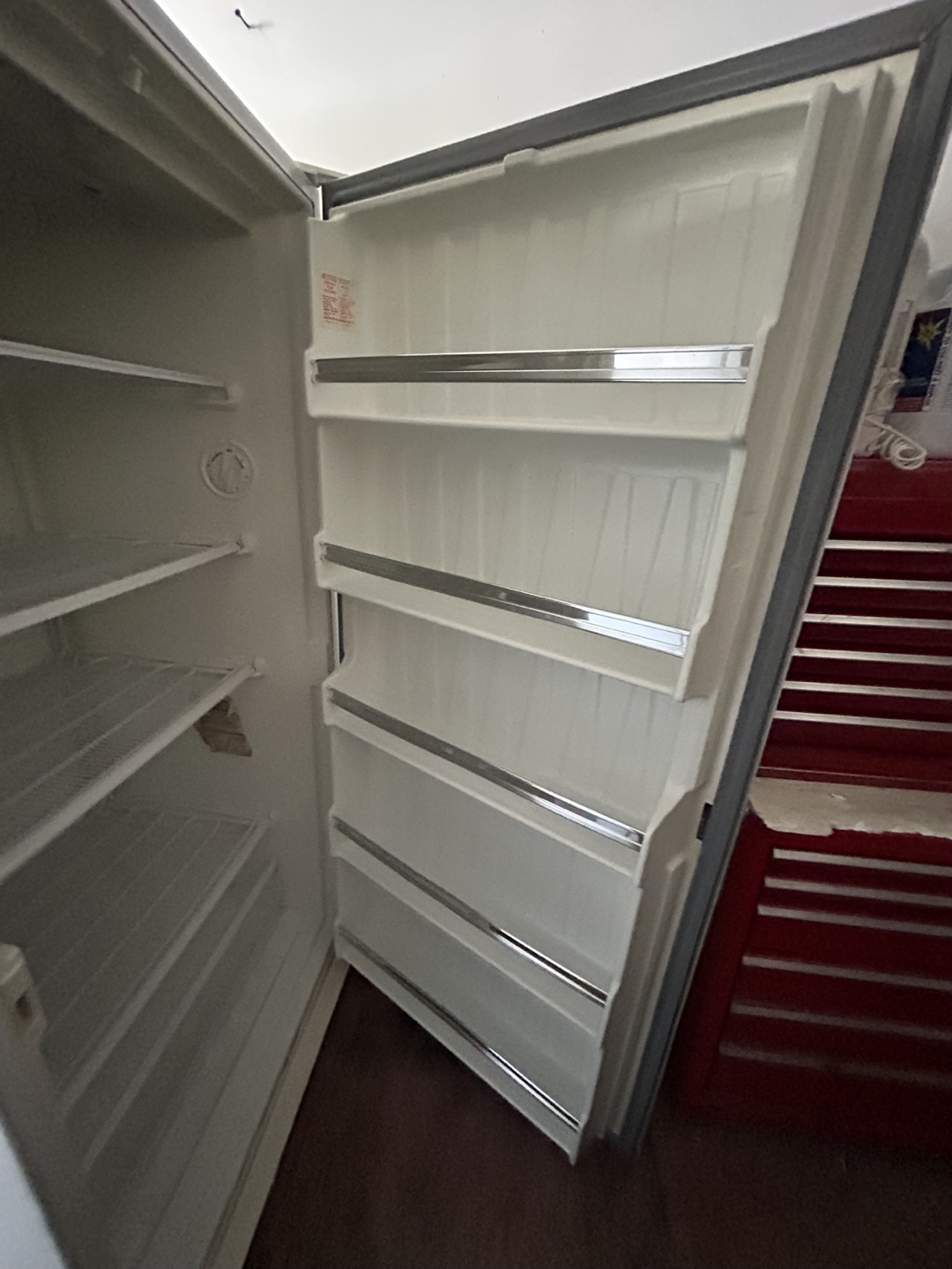 Camco Upright Freezer - photo 2