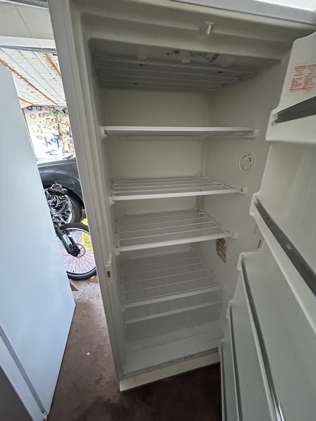 Camco Upright Freezer - photo 3