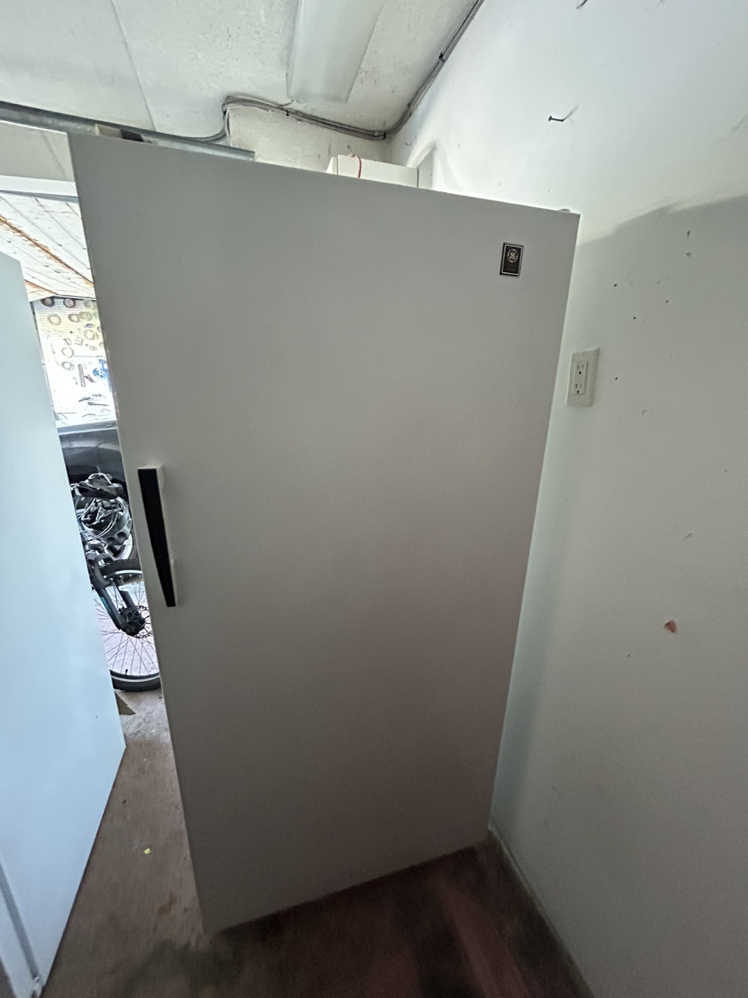 Camco Upright Freezer