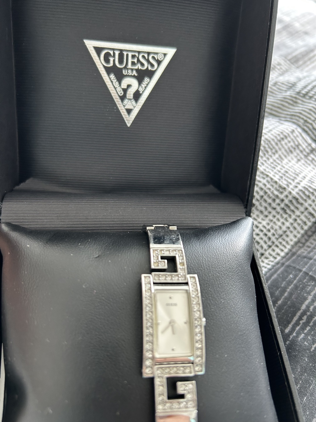 Guess Women's Silver-Tone Bracelet Watch - photo 4