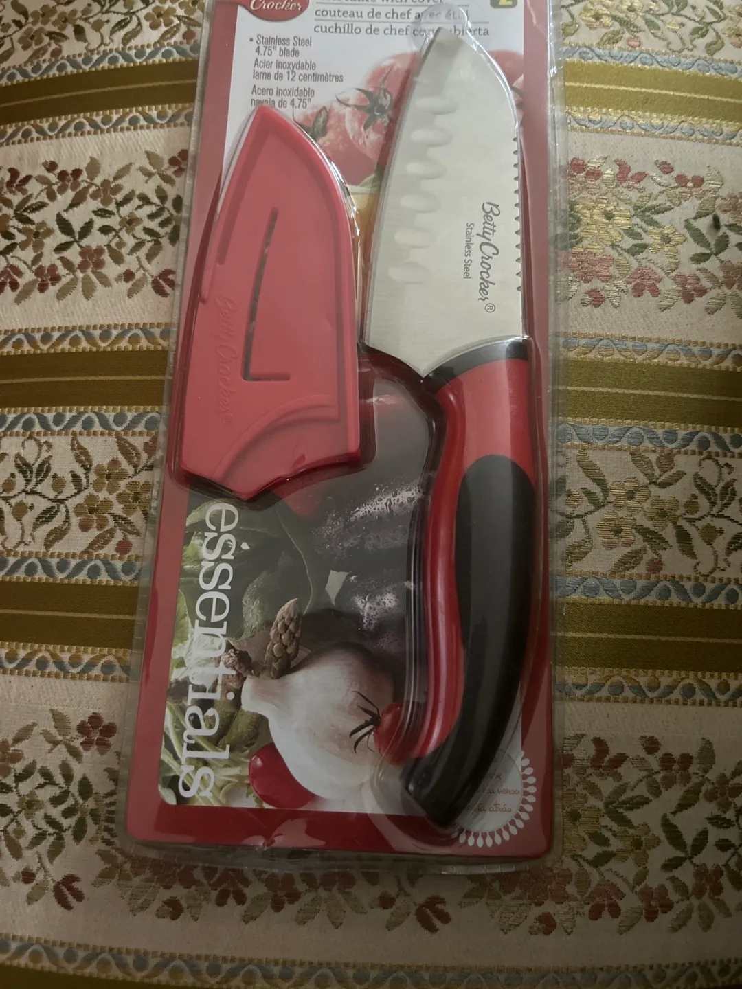 Betty Crocker Essentials Knife - New in Package! thumbnail