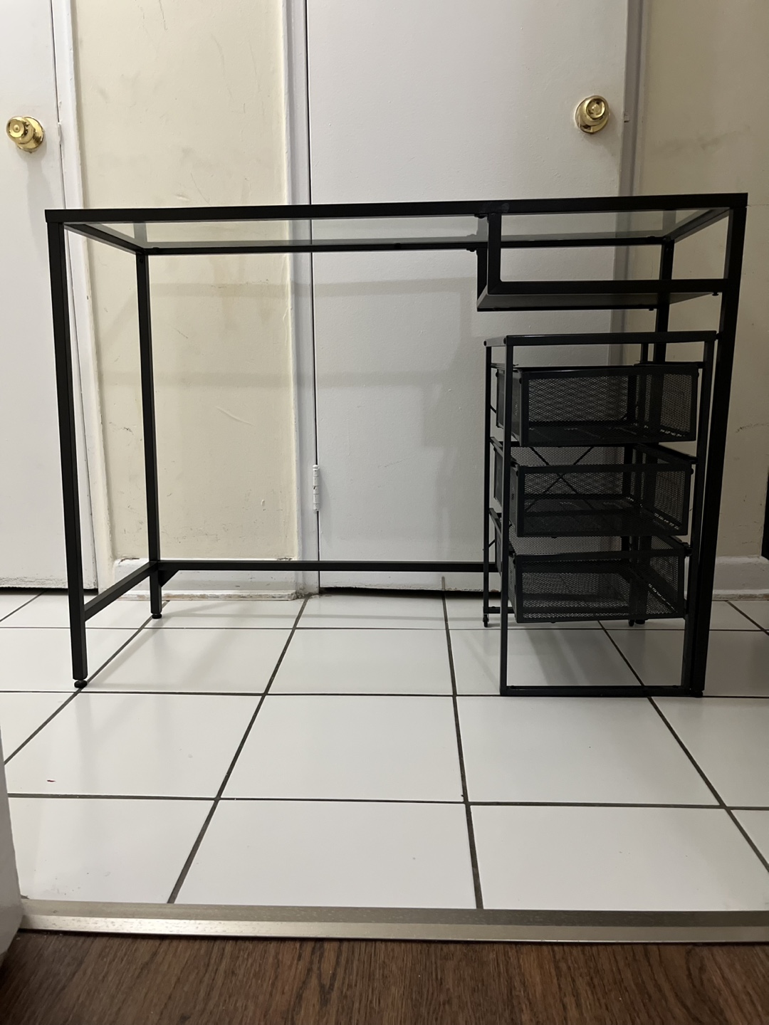 IKEA VITTSJÖ Laptop Table - Black/Glass - photo 2