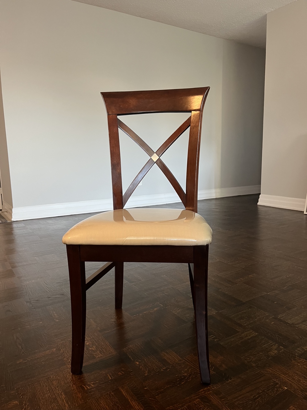 2 Wooden Dining Chair
