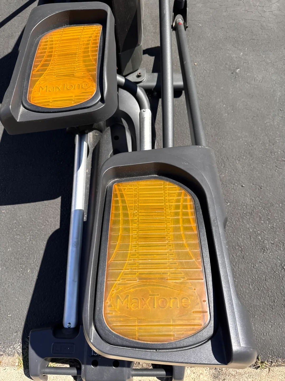 Livestrong Elliptical Trainer image indicator(7)