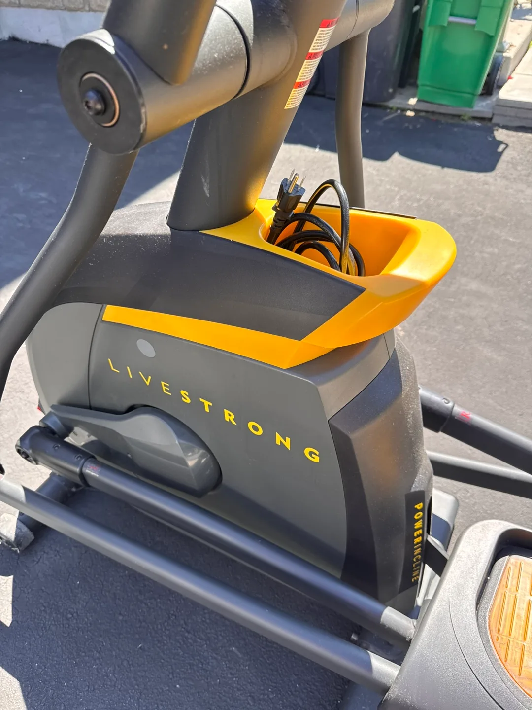 Livestrong Elliptical Trainer image indicator(8)