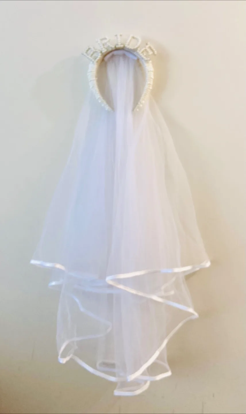 Bride Veil with Headband - Wedding Accessory thumbnail