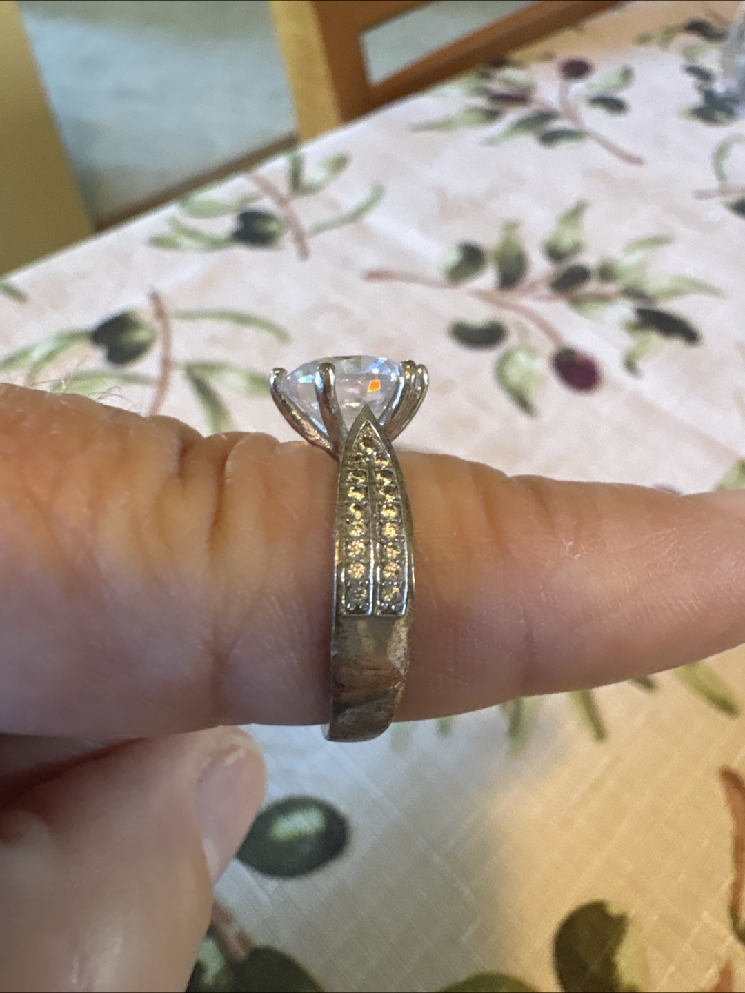 Cubic Zirconia Solitaire Ring in Clear Display Box - photo 3