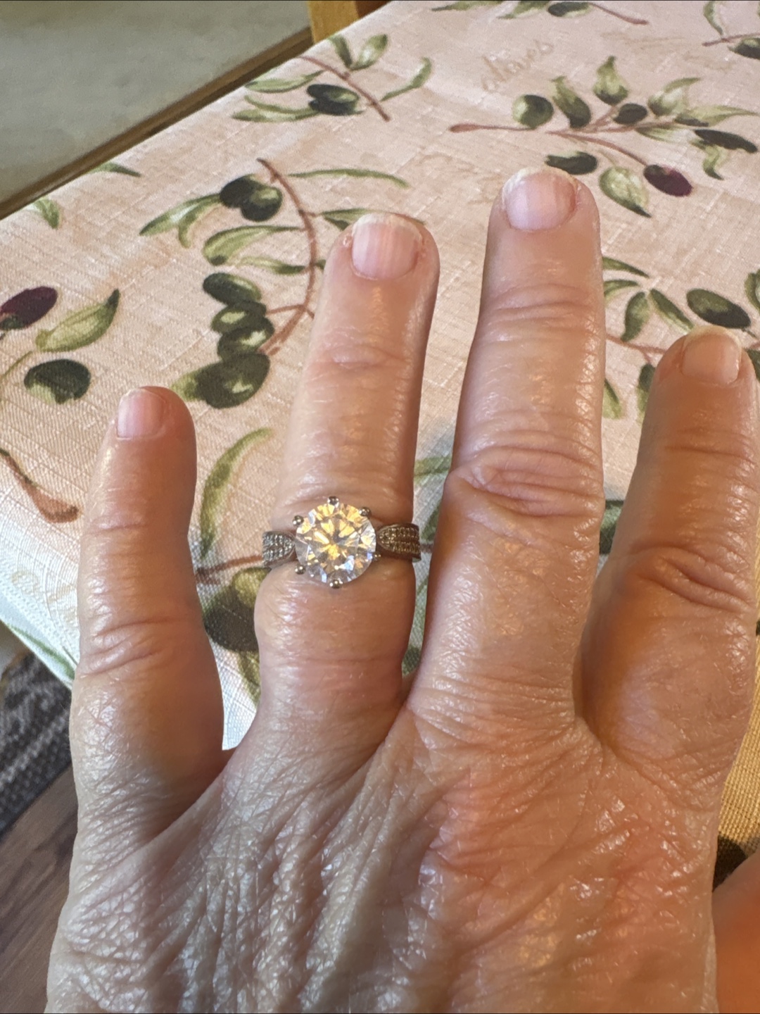 Cubic Zirconia Solitaire Ring in Clear Display Box - photo 2
