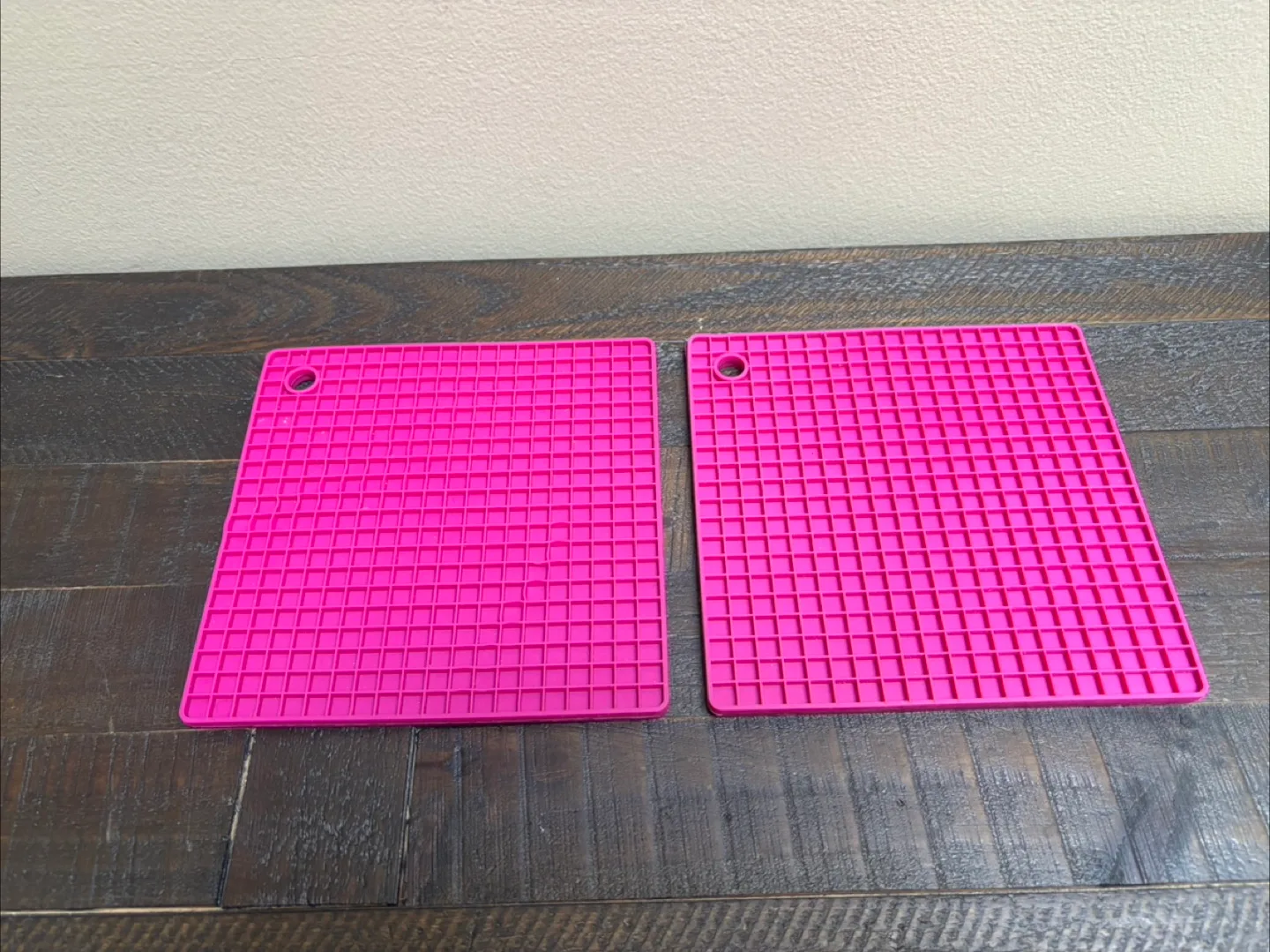 🇨🇦$8all~ Heat resistant Silicone Mats (Set of 2) thumbnail