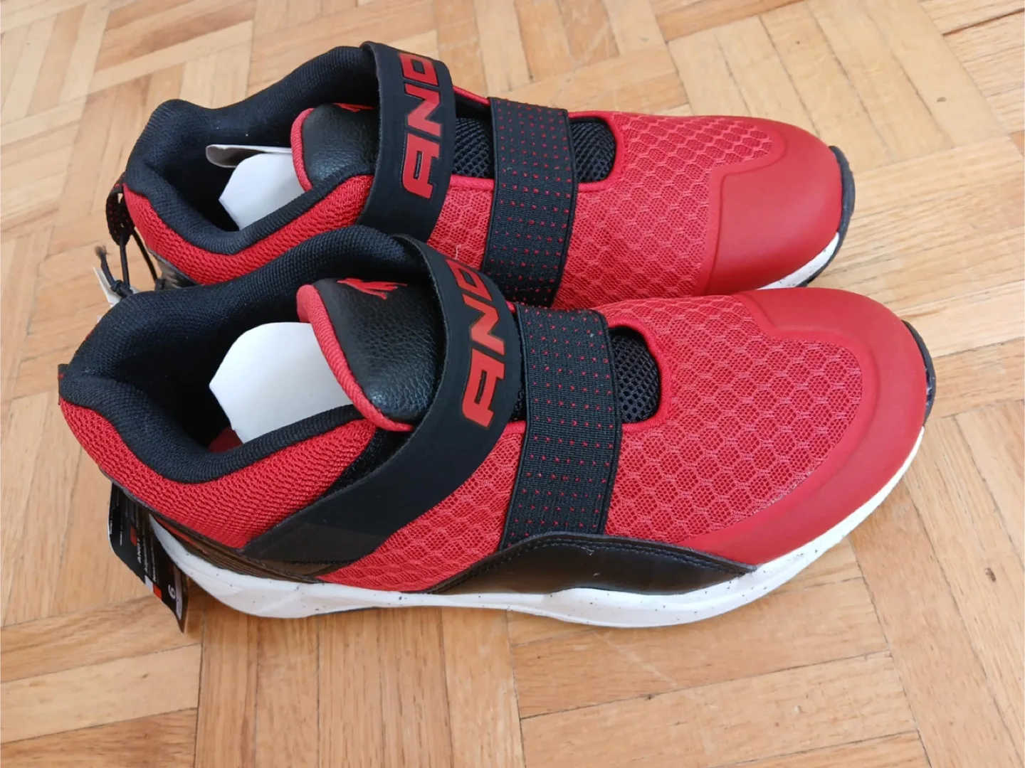 Kids Shoes Size 6 NEW thumbnail