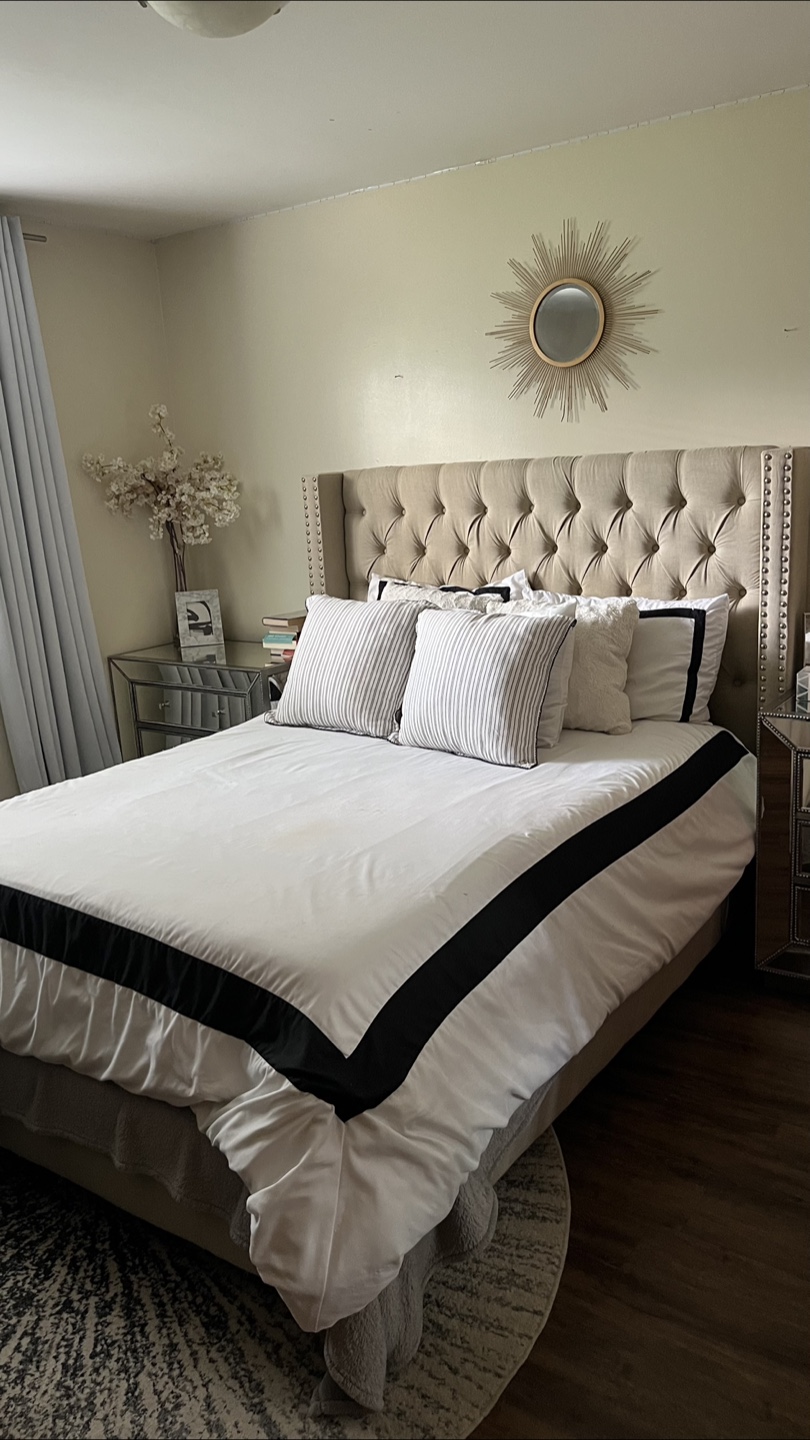 Upholstered Bed frame - photo 2