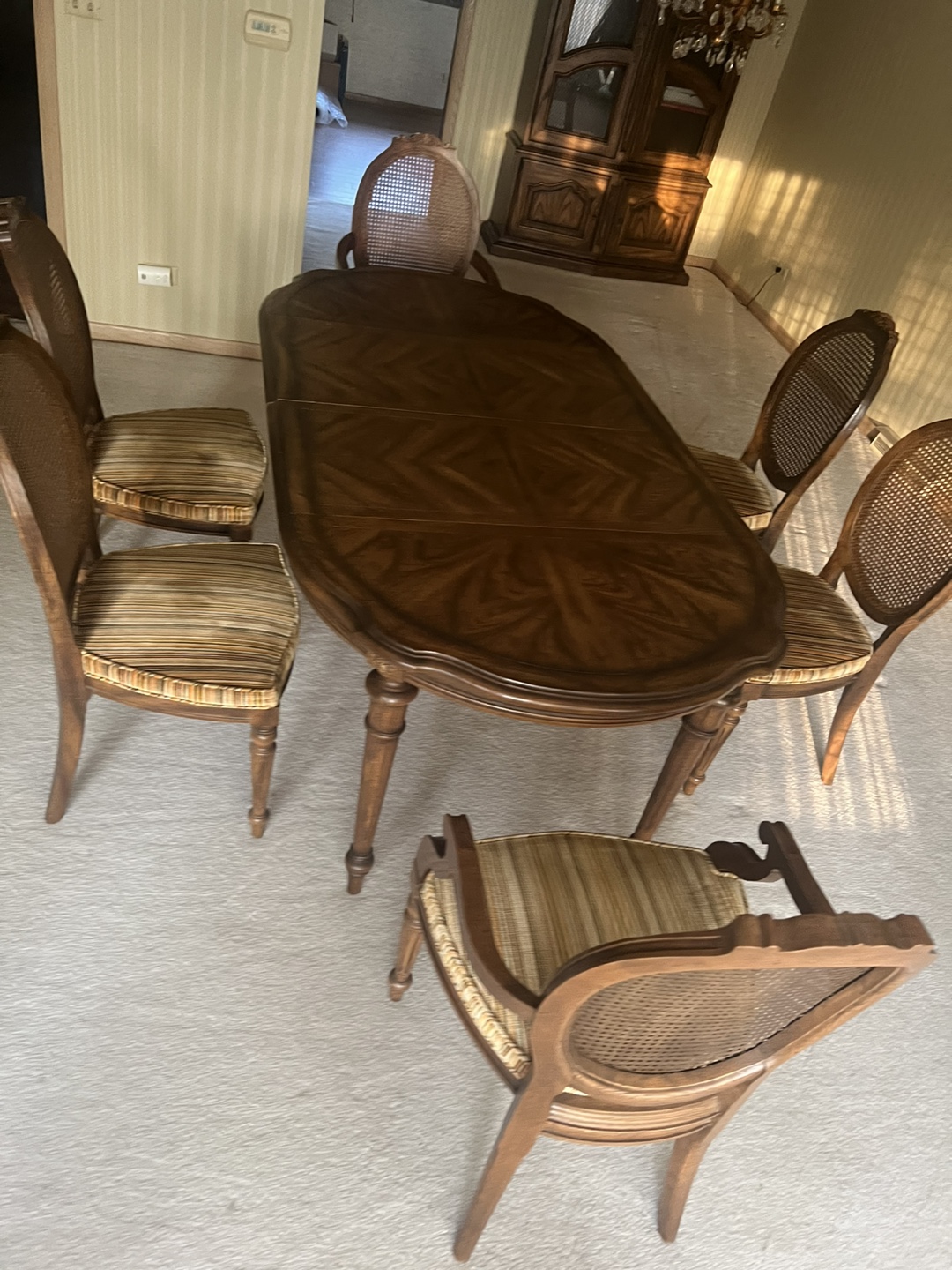 Dining Table with 6 Chairs - Wood & Cane - photo 3