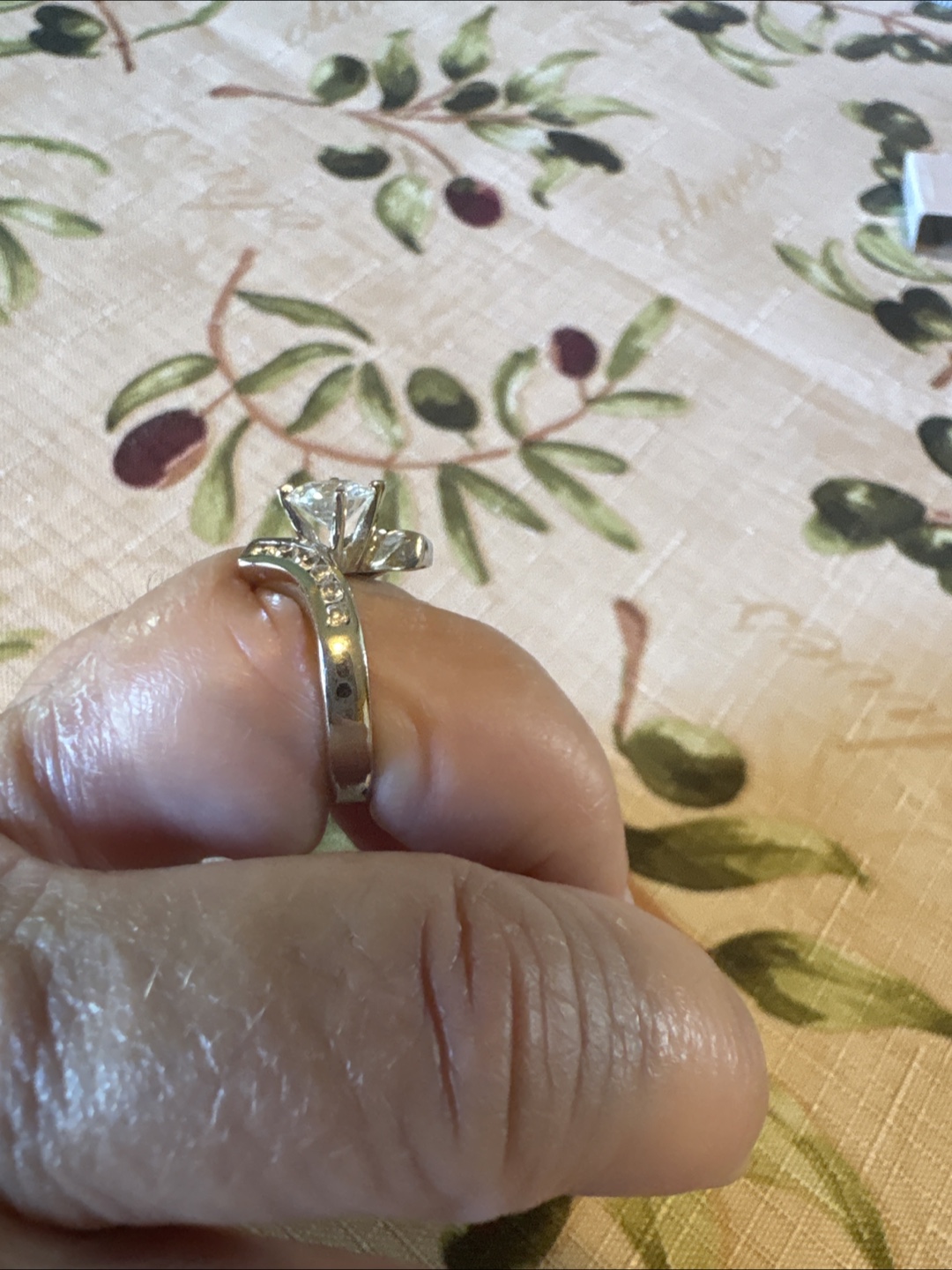 Cubic Zirconia Sparkling Ring - photo 2