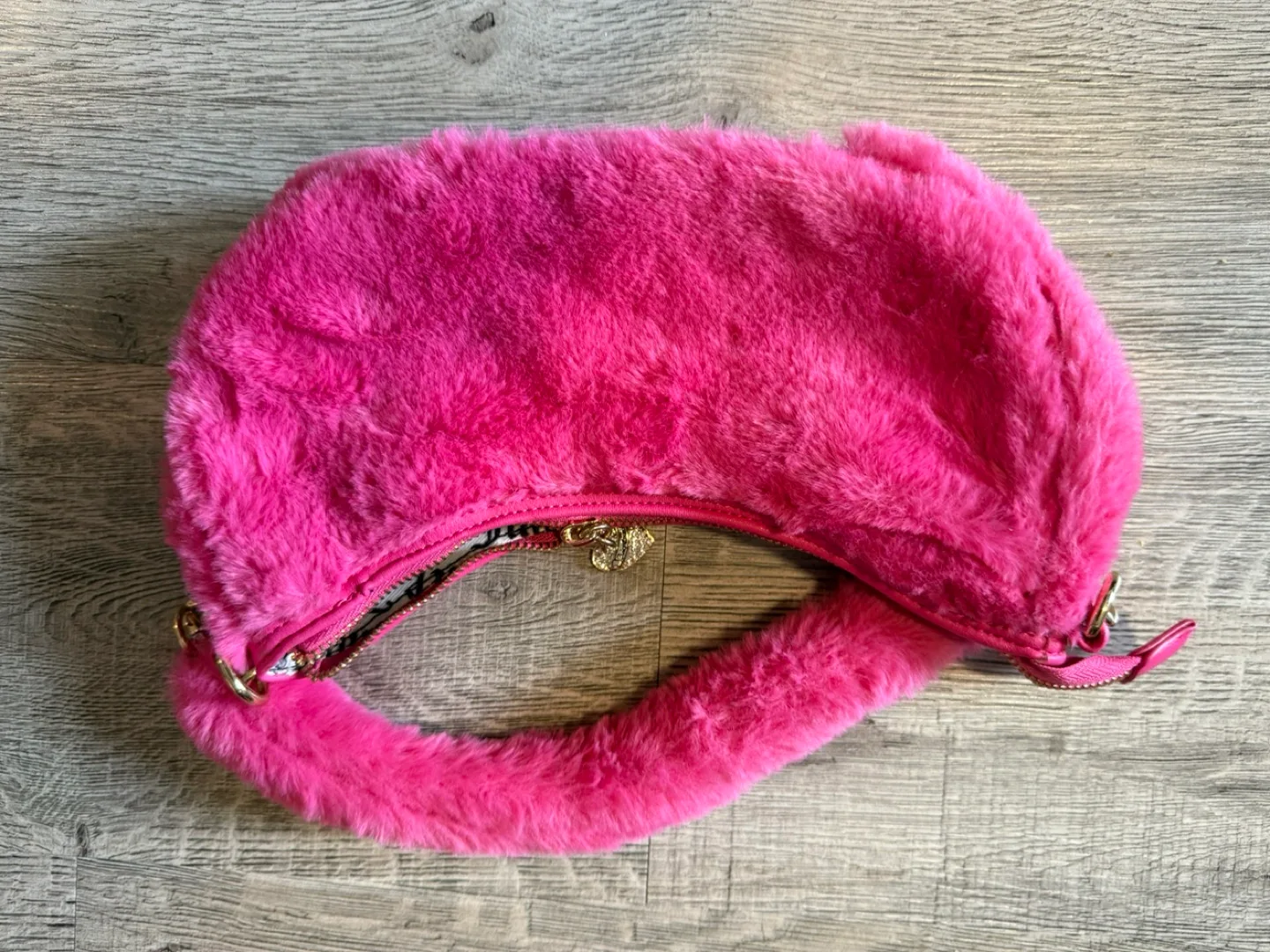 Juicy Couture purse #Cleanout image indicator(3)