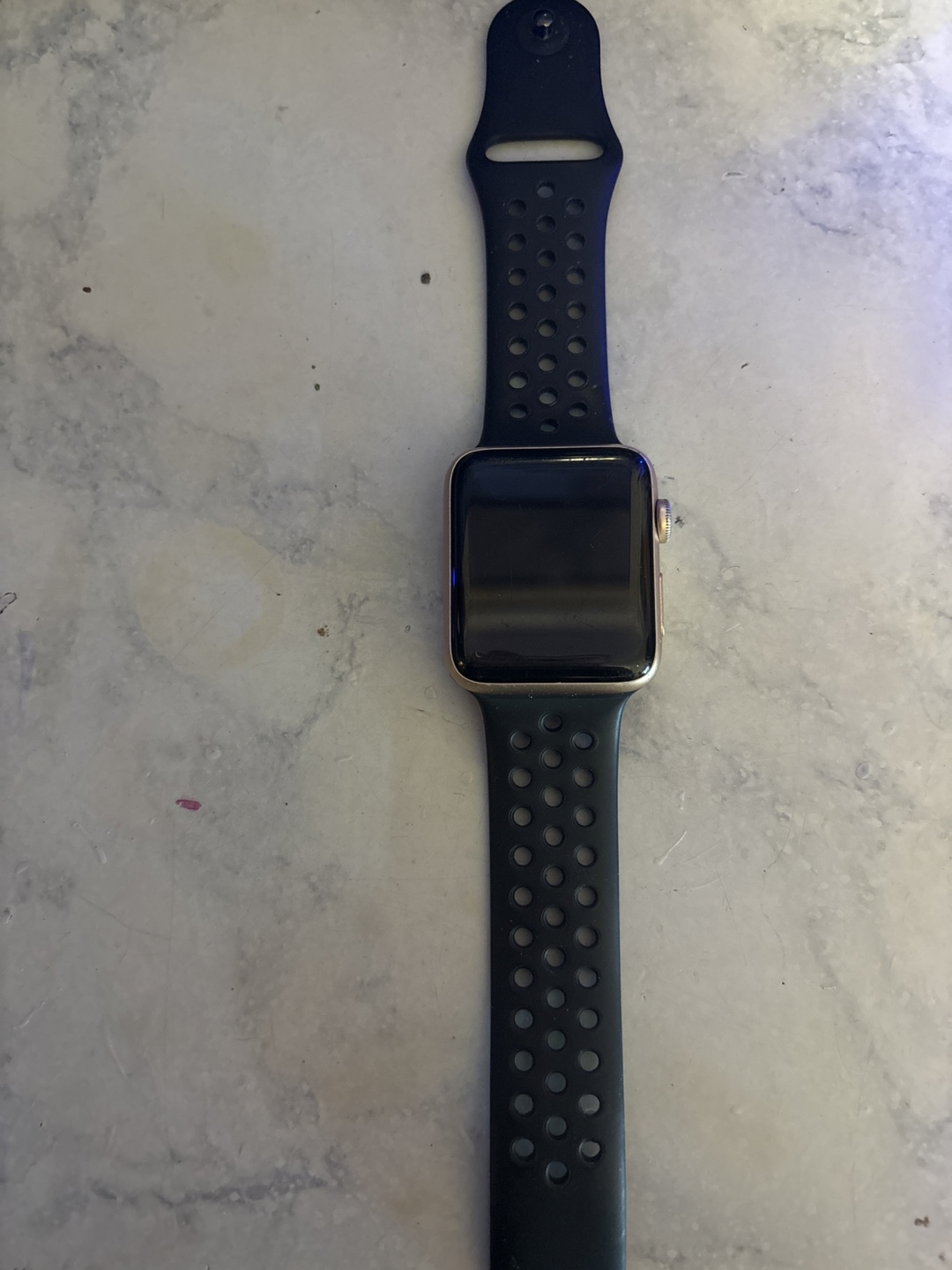 Apple Watch Series 3 42mm Gold Aluminum Case