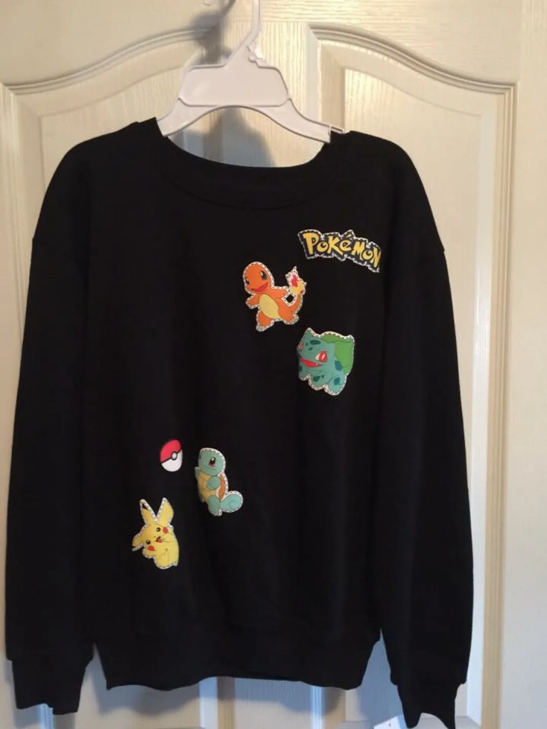 Pokémon Black Sweatshirt thumbnail