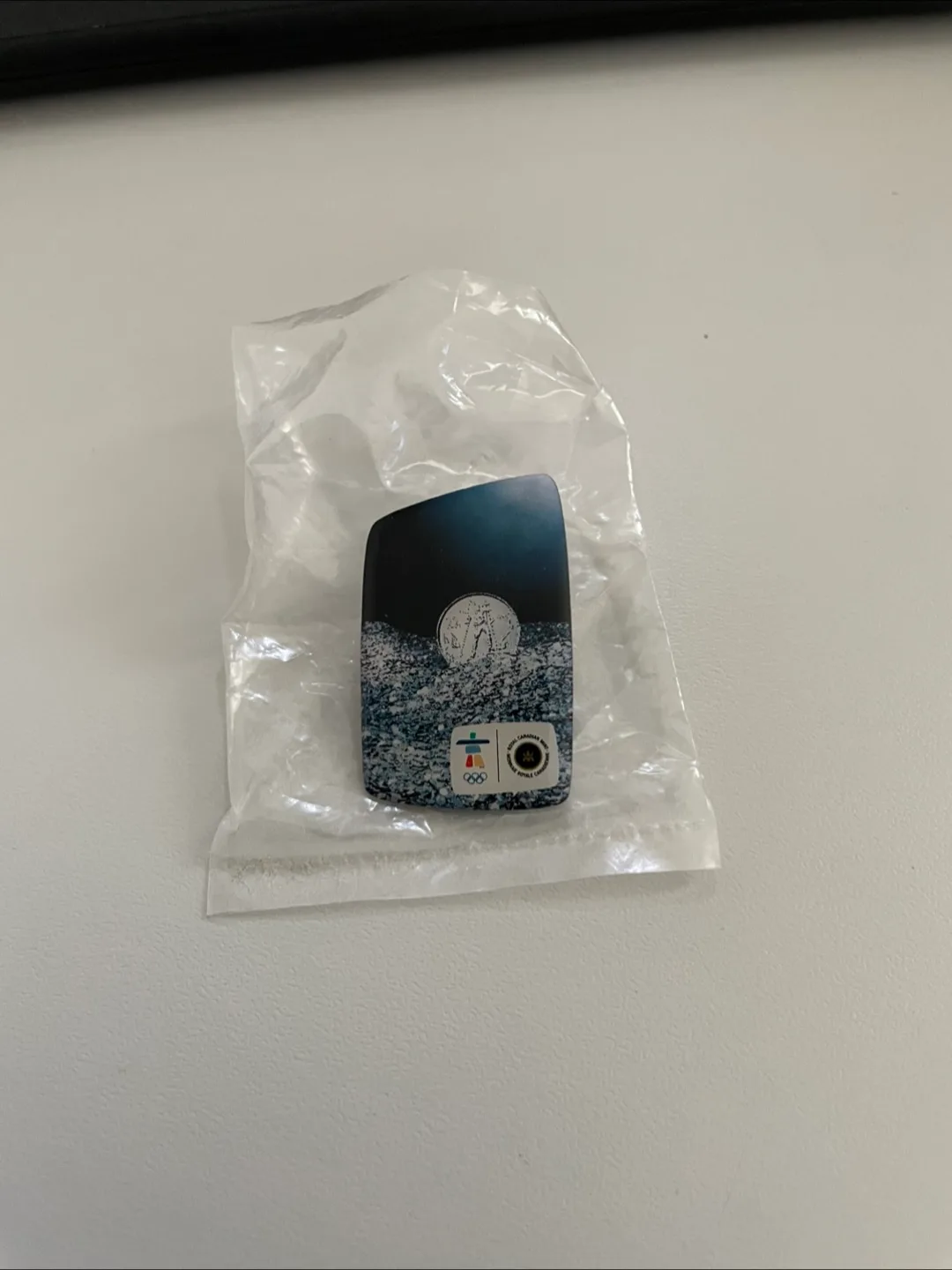 Vancouver 2010 Olympic Pin - New in Package! 🍁🇨🇦 thumbnail