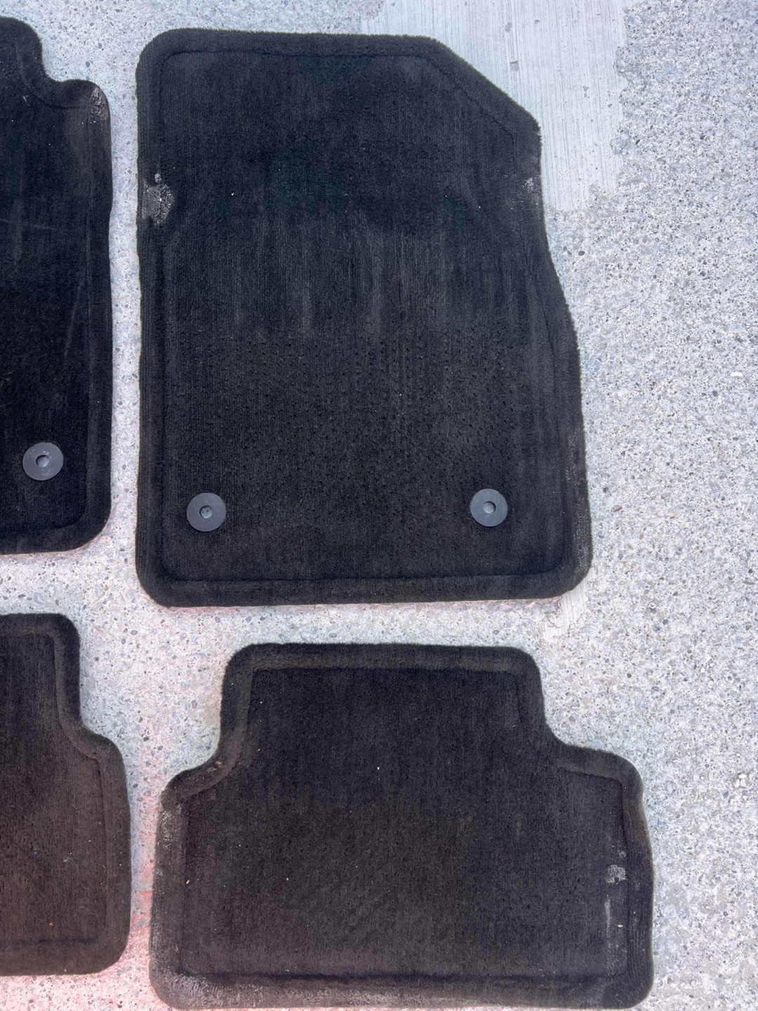 Car Floor Mats - Set of 4 - photo 3