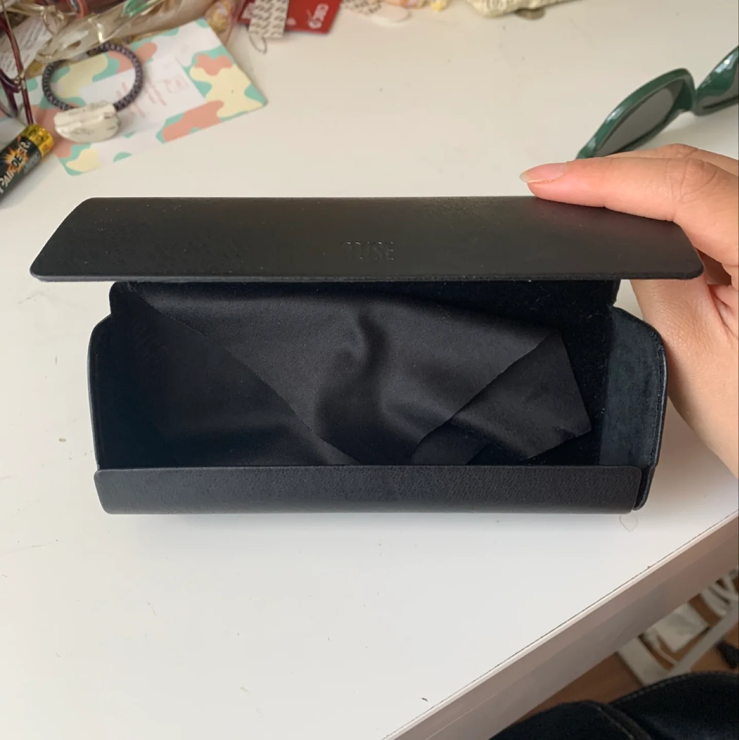 ‼️MOVING SALE‼️Green Sunglasses image indicator(4)