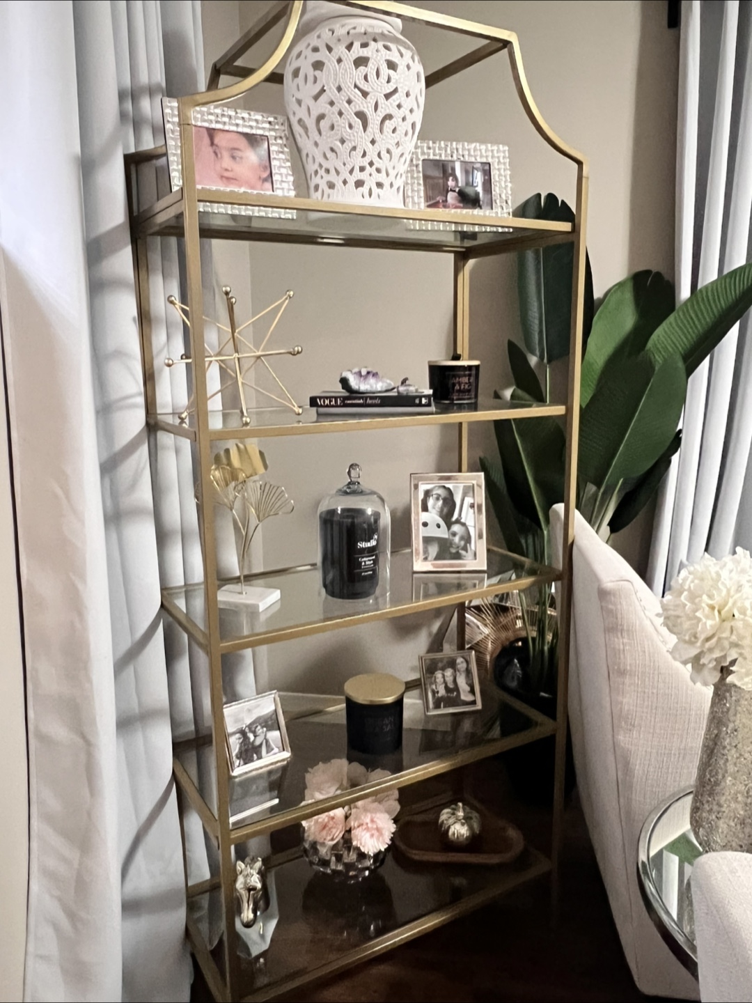 Gold Shelf unit,  Étagère ,Bookcase