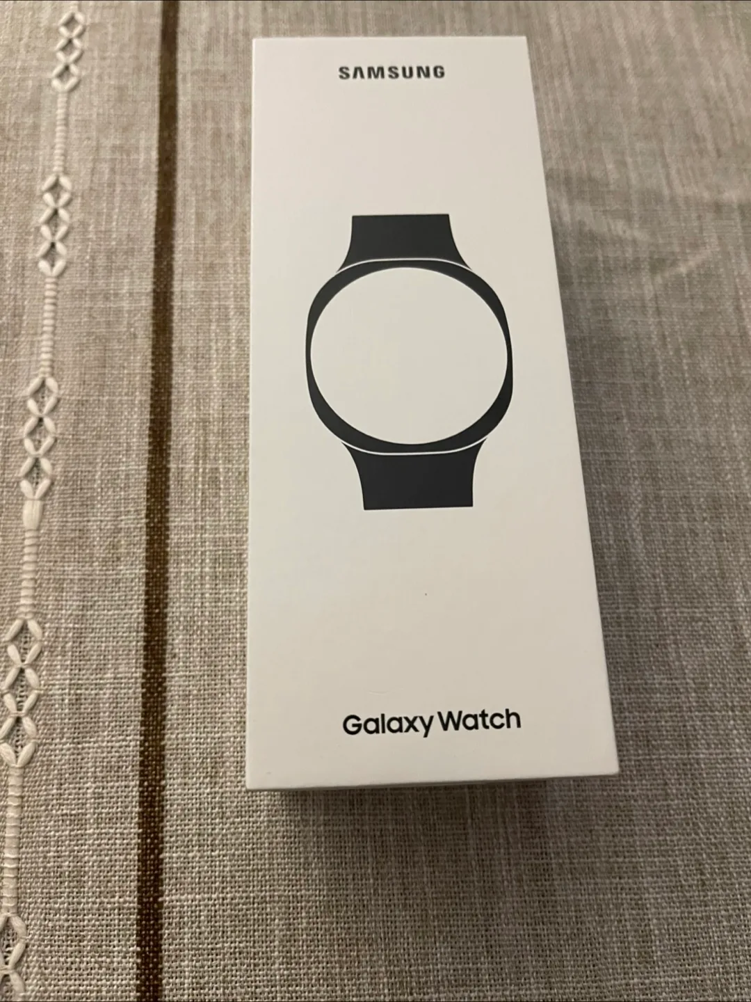 Samsung Galaxy Watch8 Classic 46mm - Brand New! thumbnail