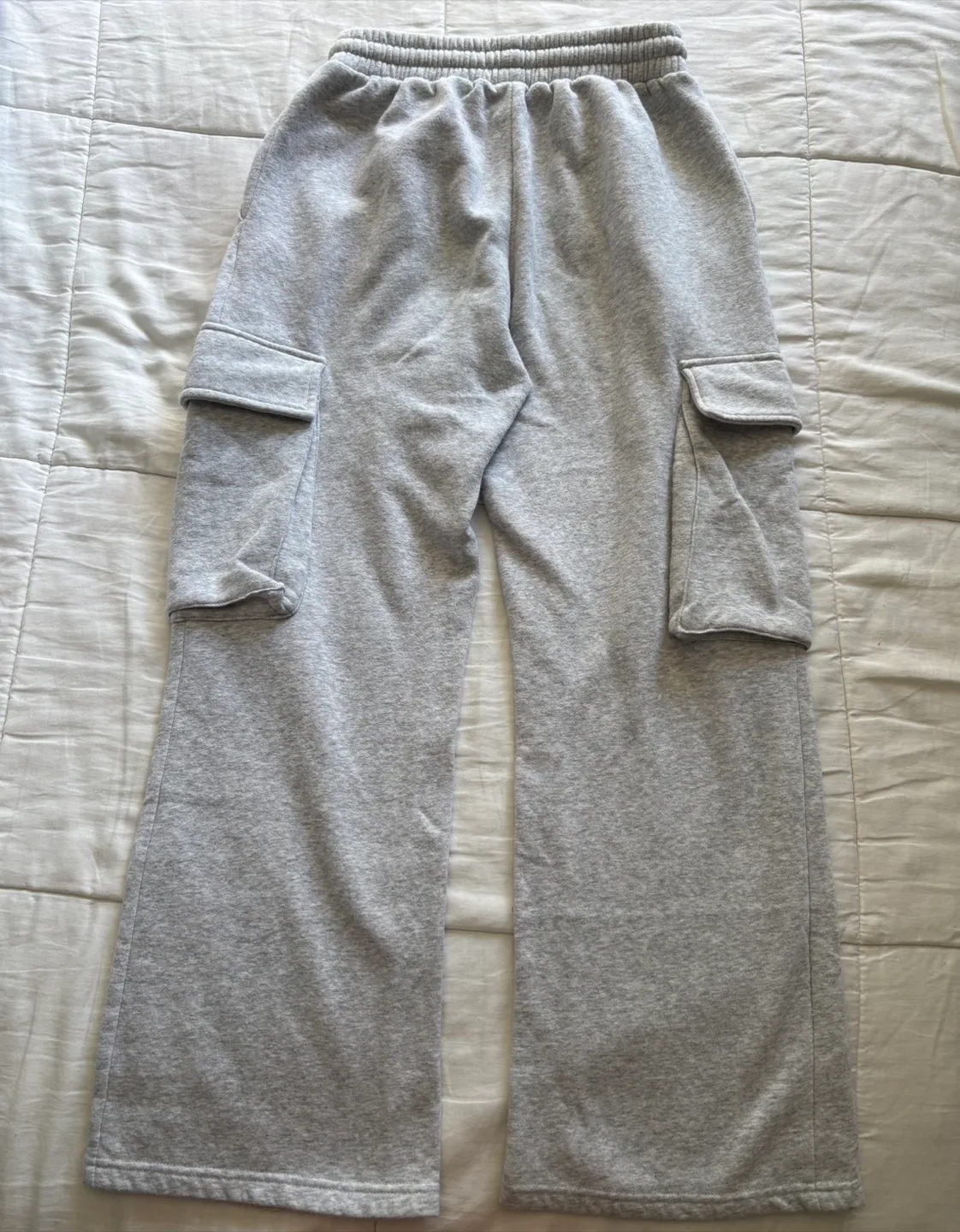 Women’s Grey Cargo Sweatpants - Size M image indicator(4)