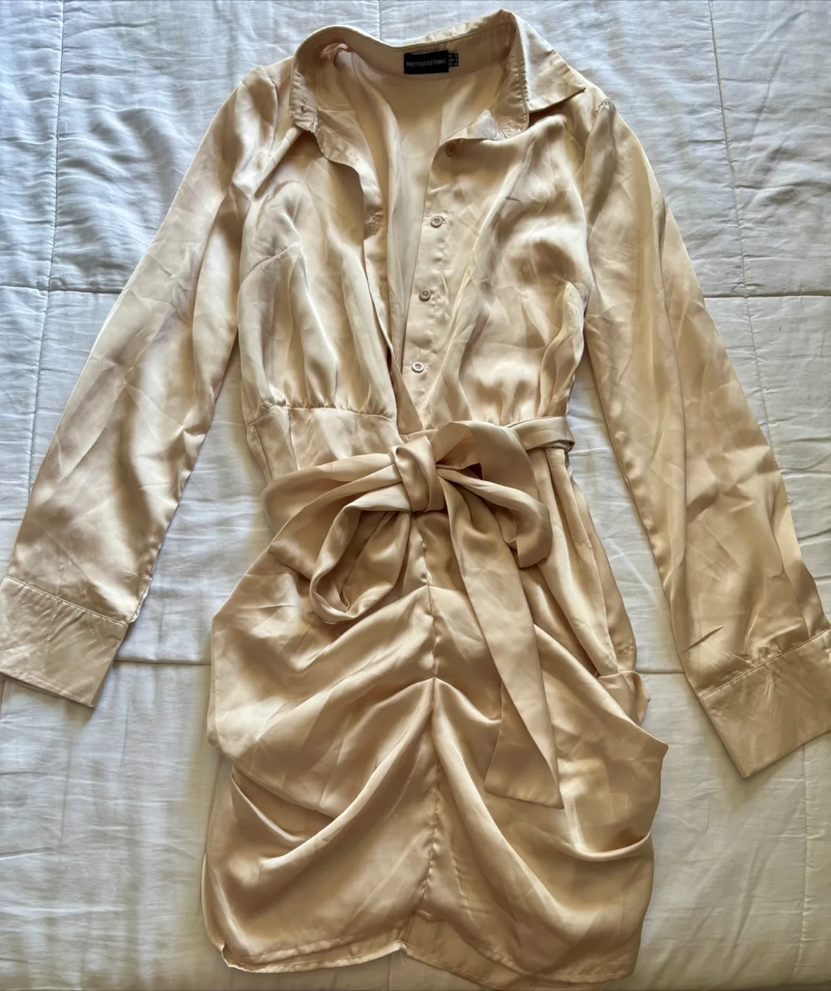 PrettyLittleThing Gold Dress - Size US 8 image indicator(2)