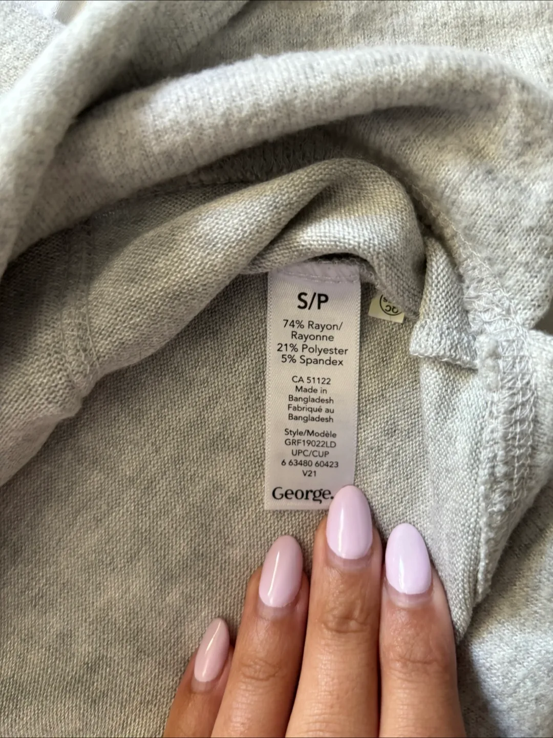 George Grey Hoodie - Size S/P image indicator(4)