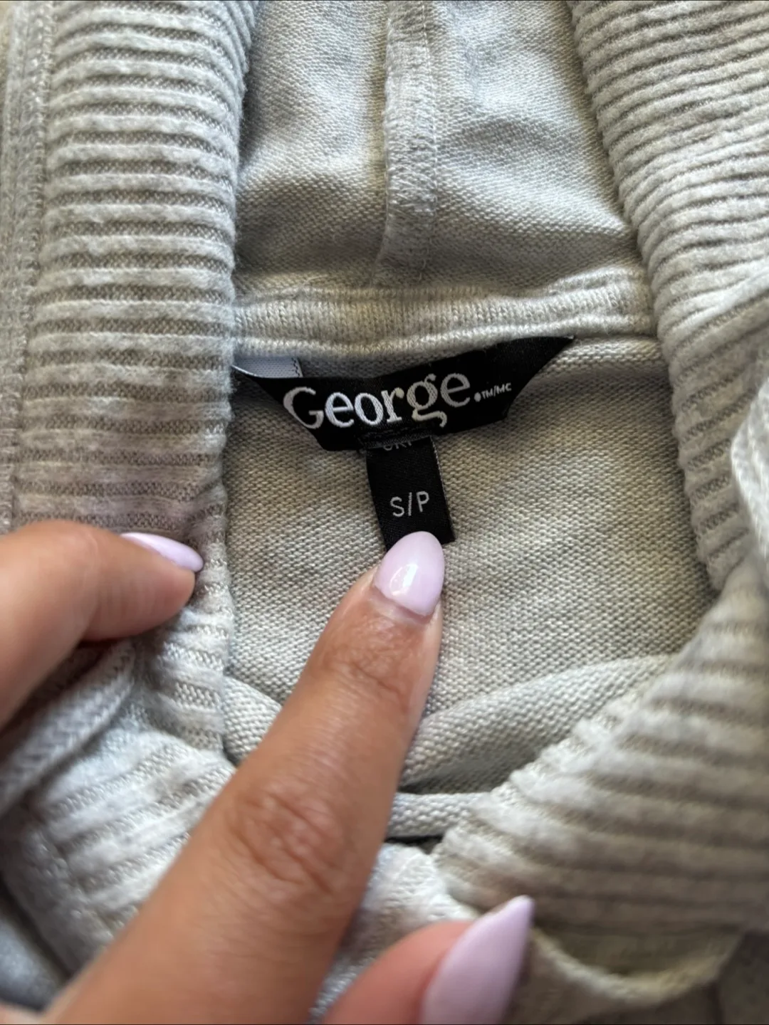 George Grey Hoodie - Size S/P image indicator(3)