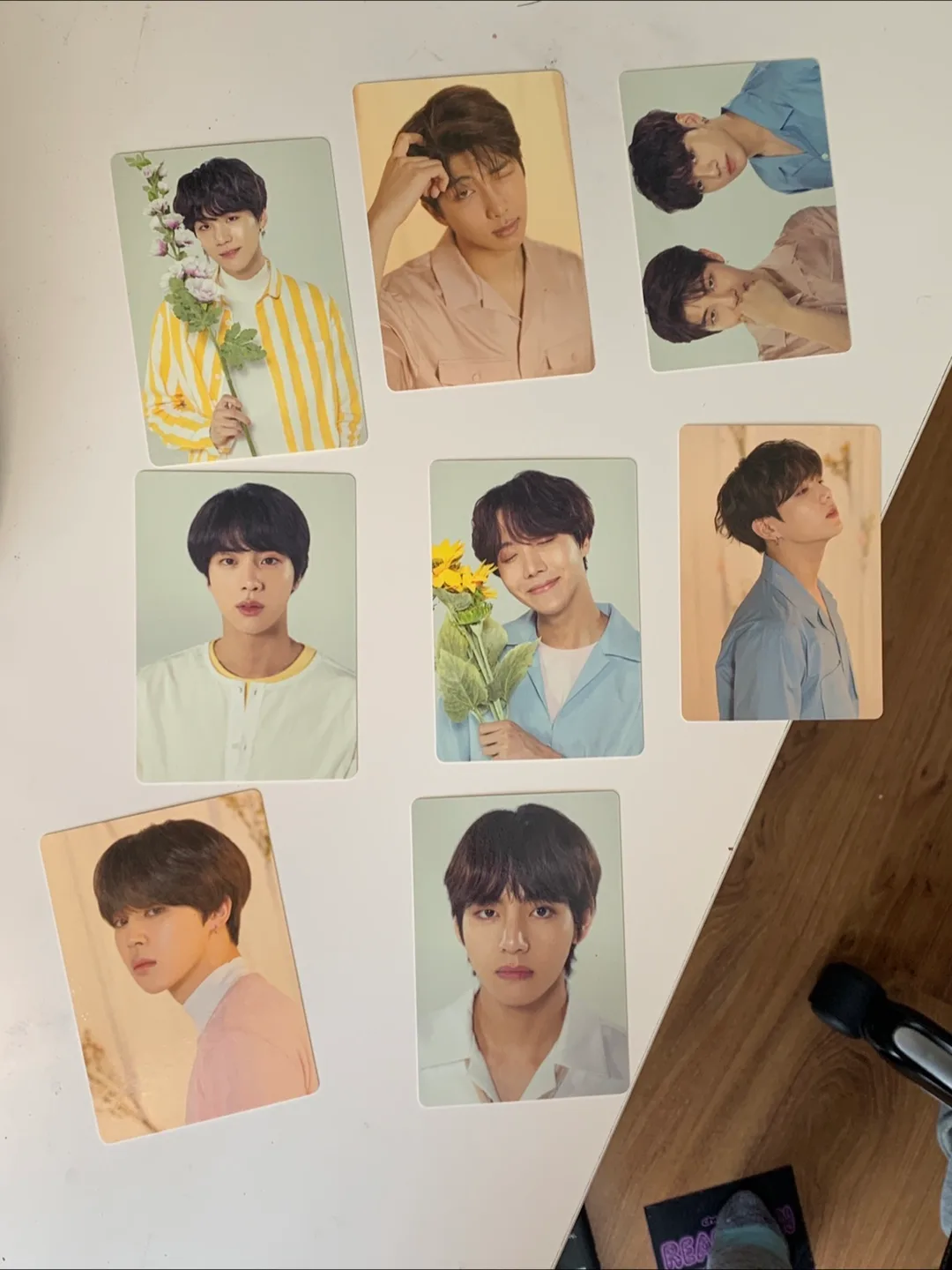 ‼️MOVING SALE‼️BTS Love Yourself 2018 Tour-Exclusive Photo Cards thumbnail