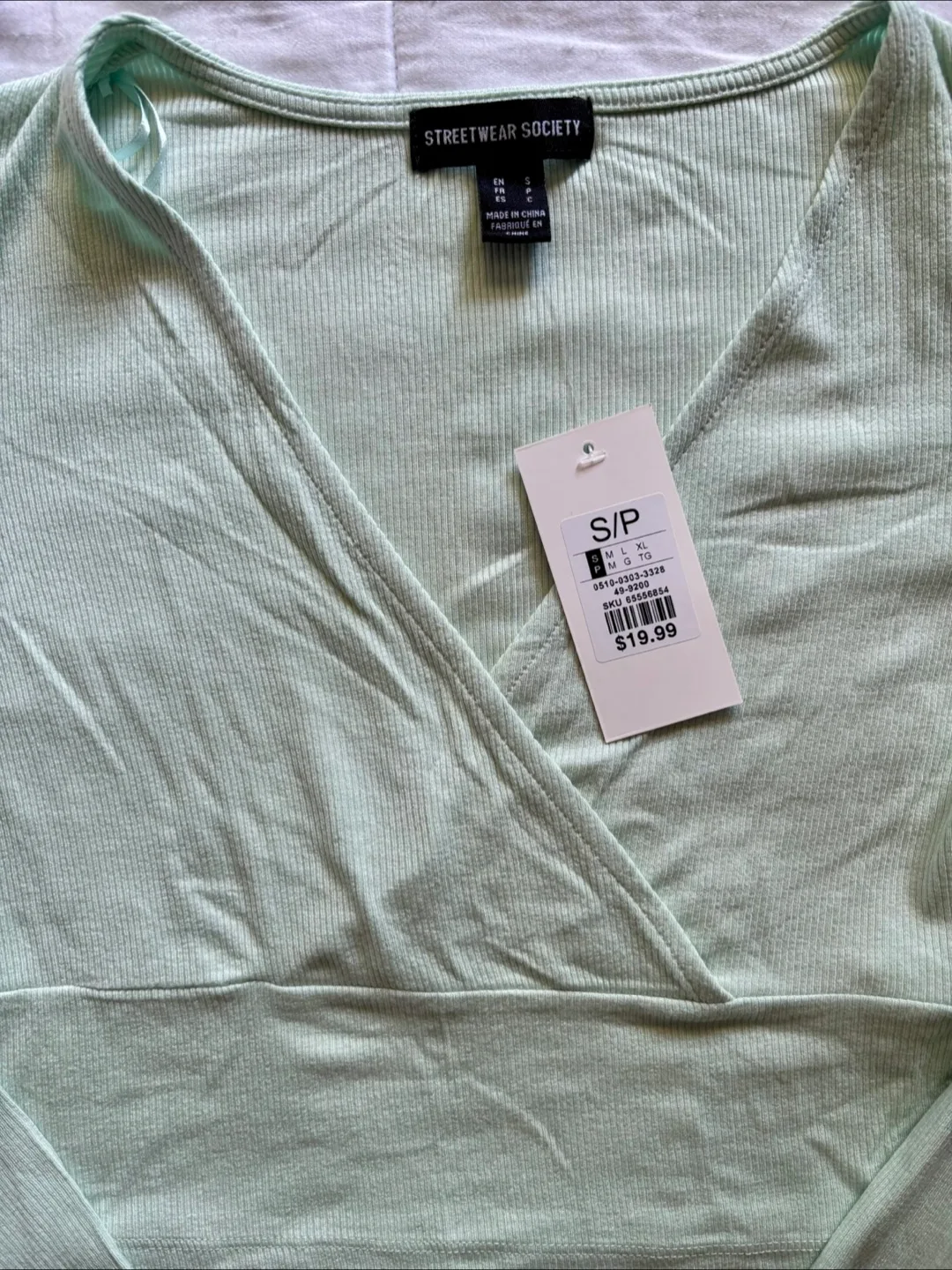 Long sleeve Mint Green Crop Top - Size S image indicator(2)