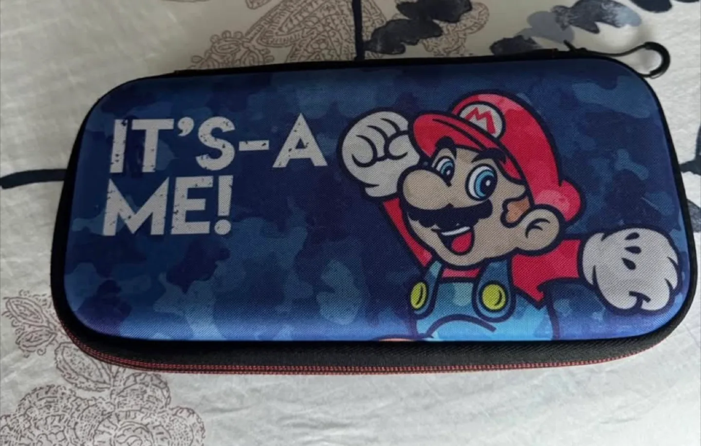 Nintendo Switch Carrying Case thumbnail