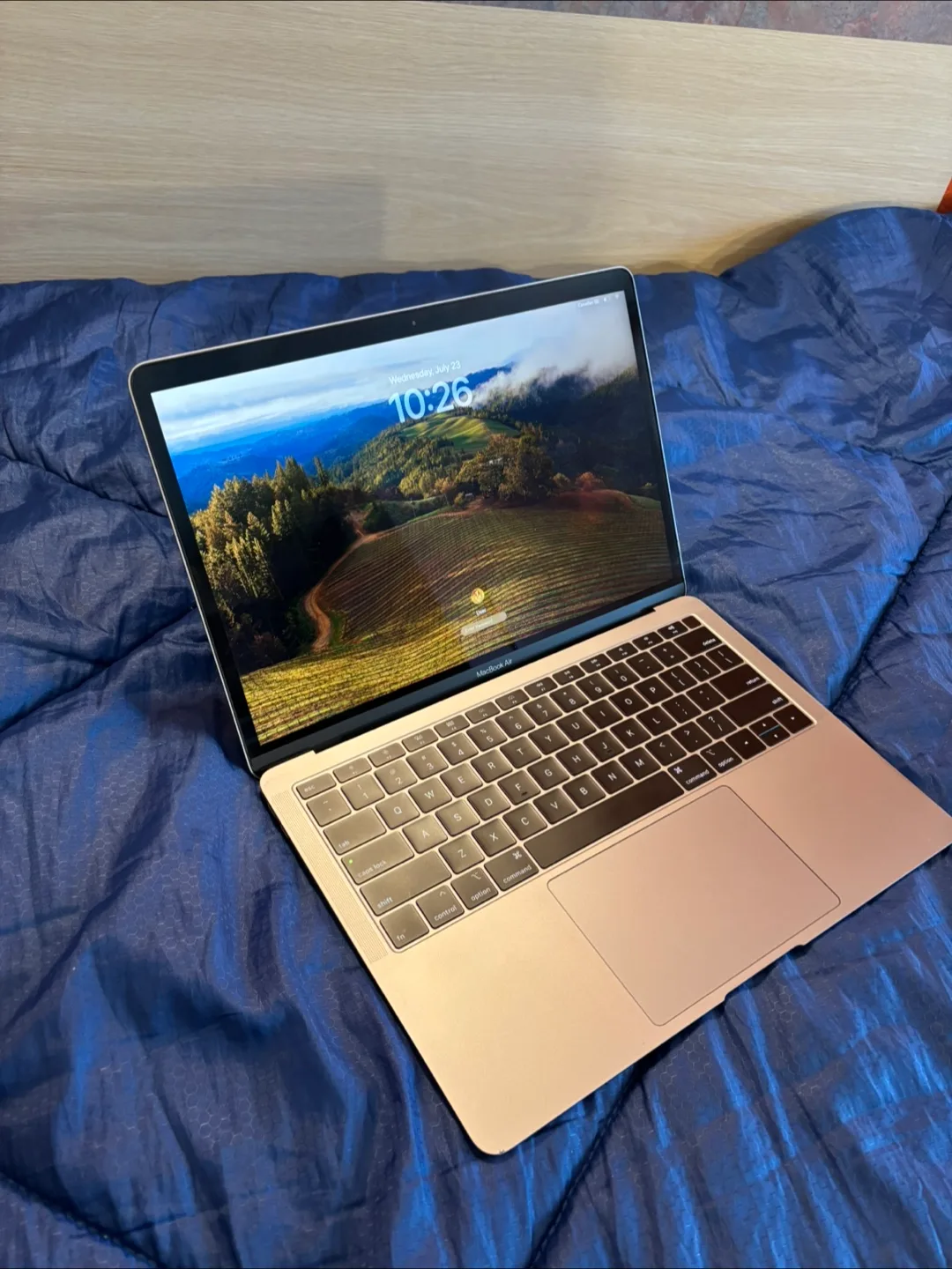 MacBook Air 13inch- 2018, 128GB in good condition thumbnail