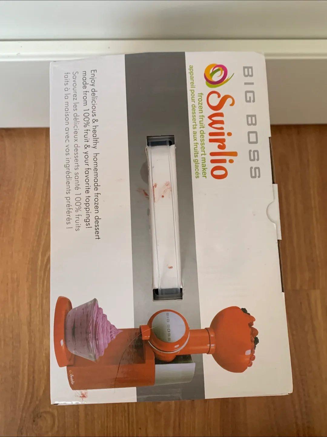 ‼️MOVING SALE‼️Frozen Fruit Soft Serve Maker image indicator(2)