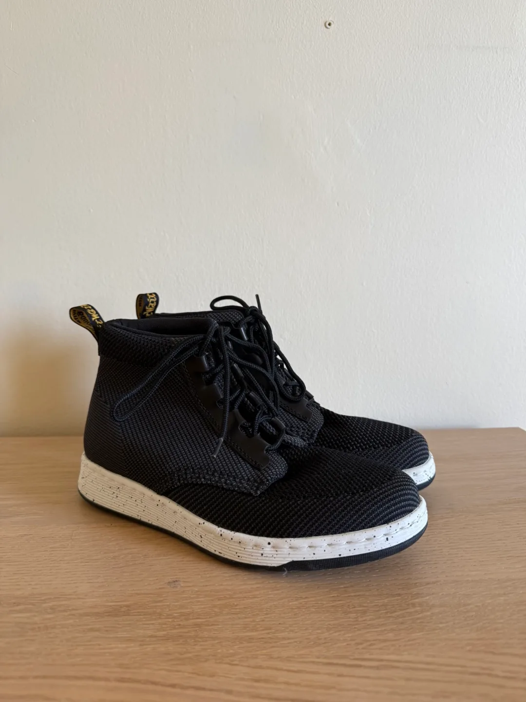 Men's Dr. Martens shoes image indicator(3)