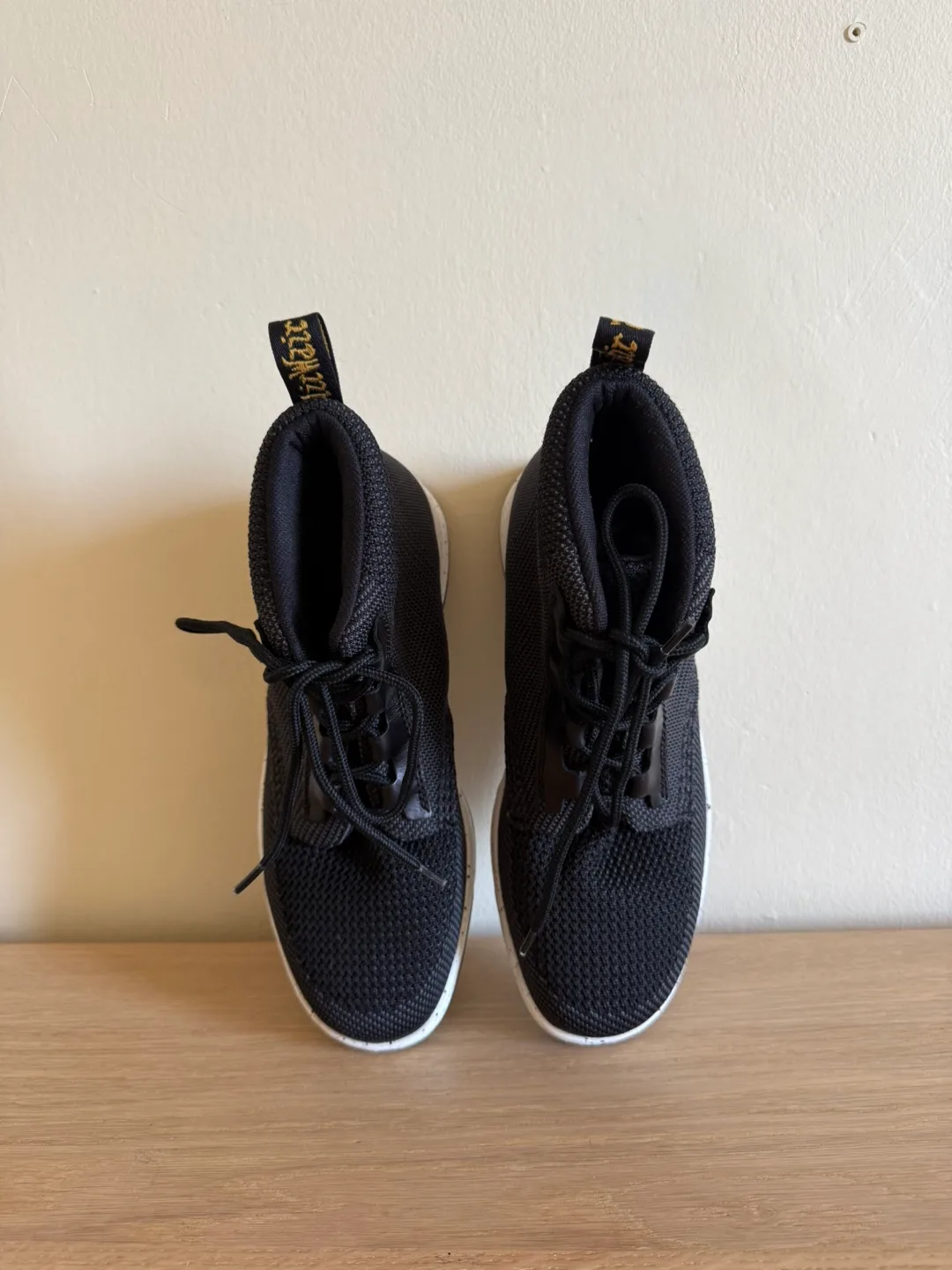 Men's Dr. Martens shoes image indicator(7)