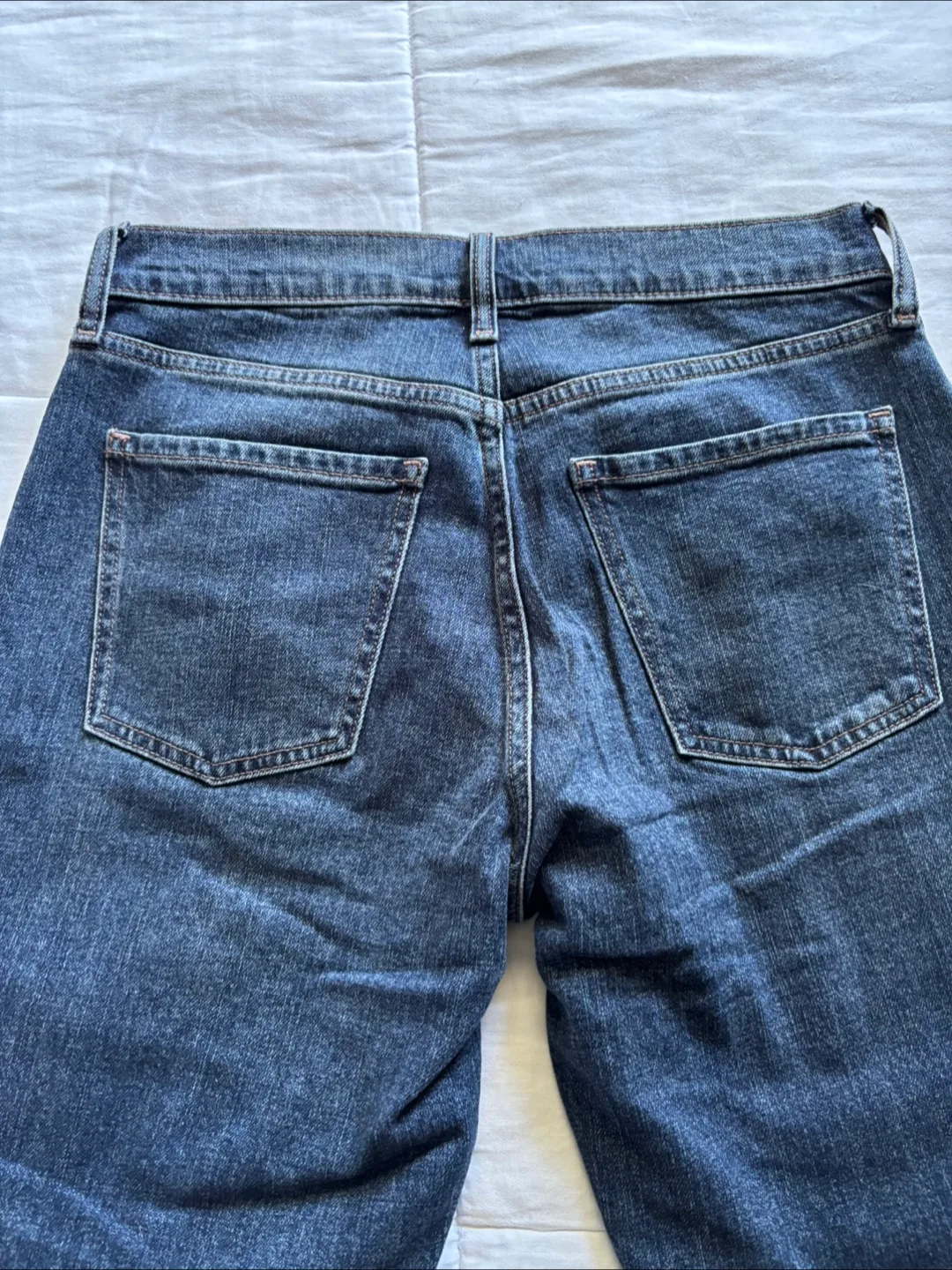 Old Navy Mid-Rise Boyfriend Jeans - Size 2 image indicator(5)