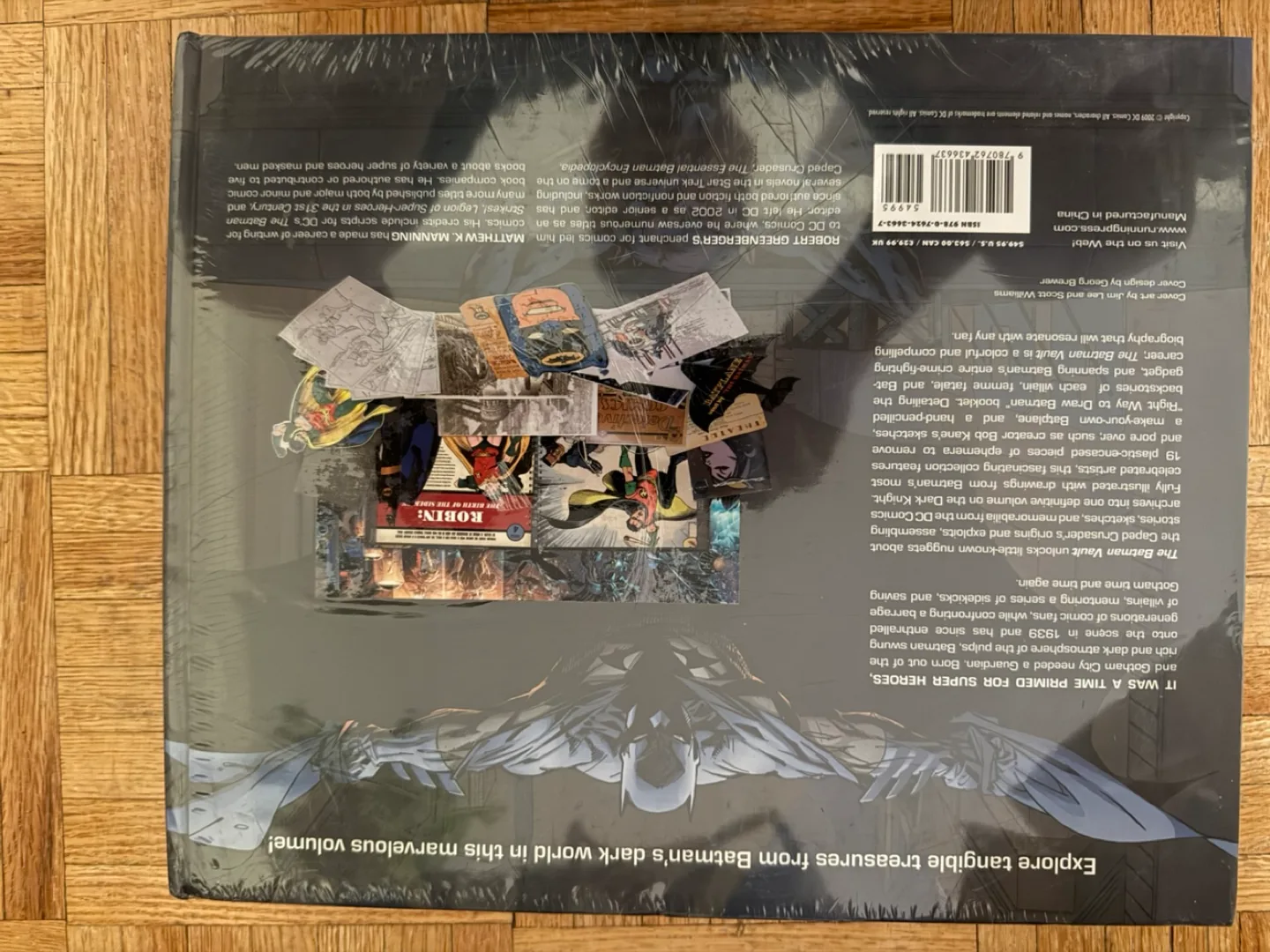 The Batman Vault Book image indicator(2)