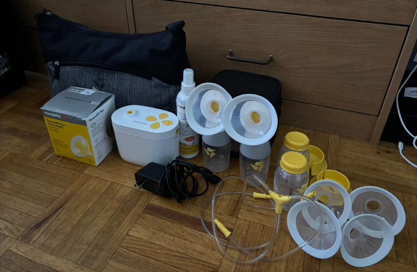 Medela Pump in Style Max Flow Double Pump thumbnail