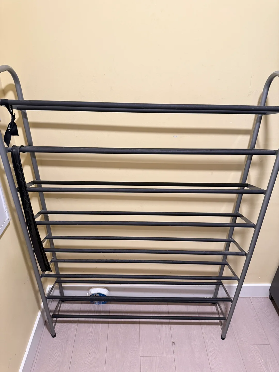 Shoe Rack - Metal thumbnail