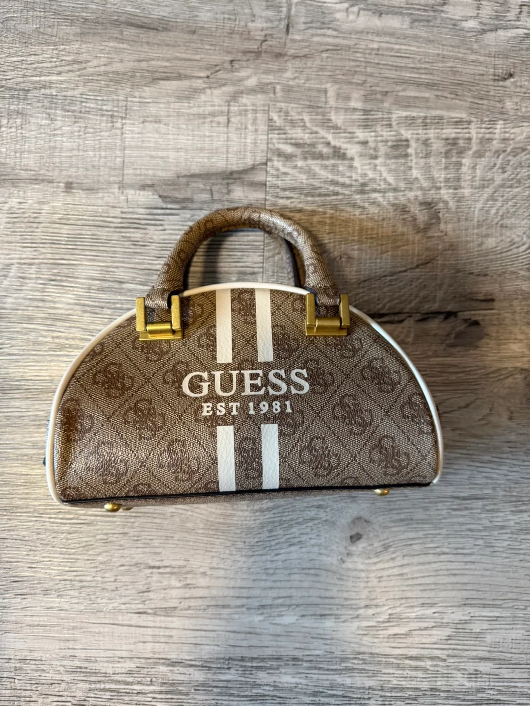 Guess mini purse image indicator(4)